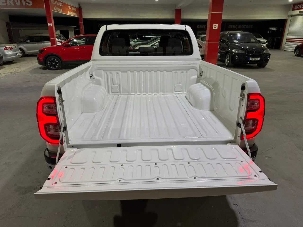 2023 Toyota Hilux 2.4 D Kıbrıs | KKTC İkinci El Satılık Araba - Thumbnail 3