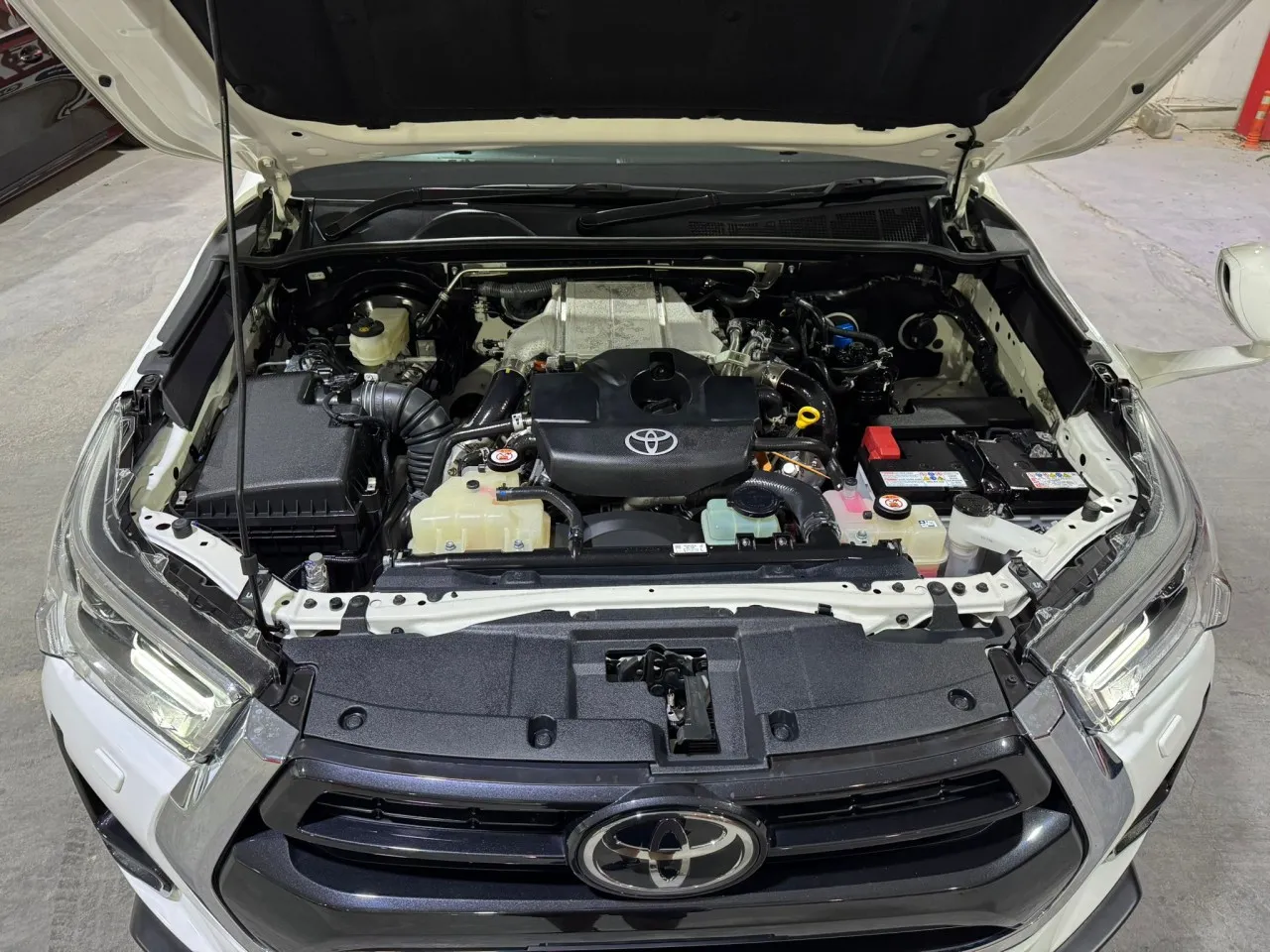 2023 Toyota Hilux 2.4 D Kıbrıs | KKTC İkinci El Satılık Araba - Thumbnail 4