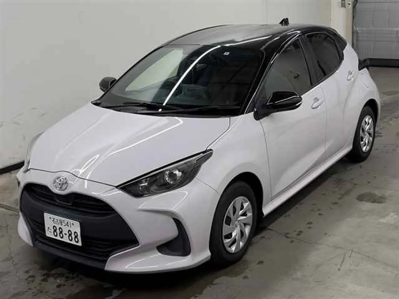 2022 Toyota Yaris 1.5 Kıbrıs | KKTC İkinci El Satılık Araba - Thumbnail 2