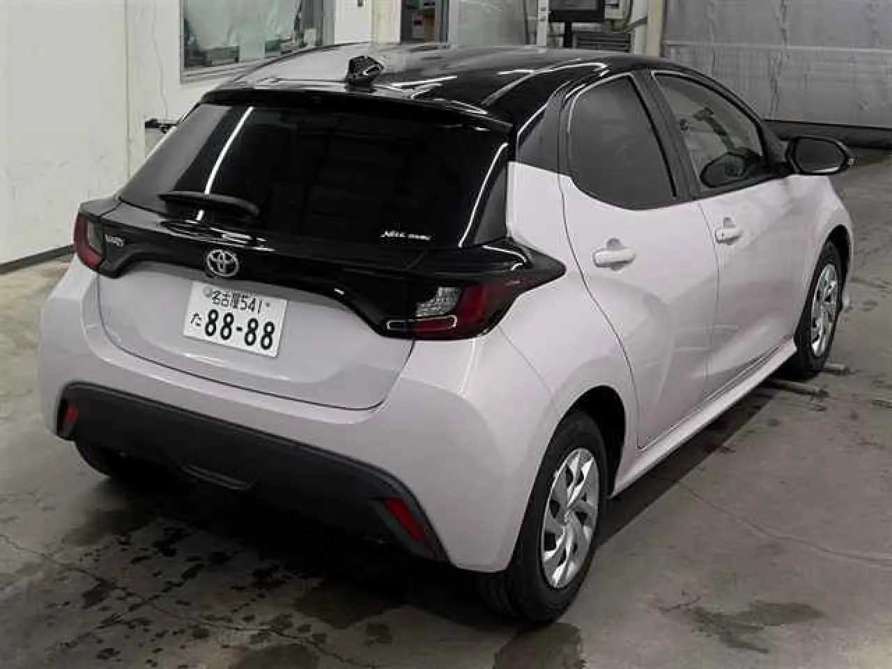 2022 Toyota Yaris 1.5 Kıbrıs | KKTC İkinci El Satılık Araba - Thumbnail 4