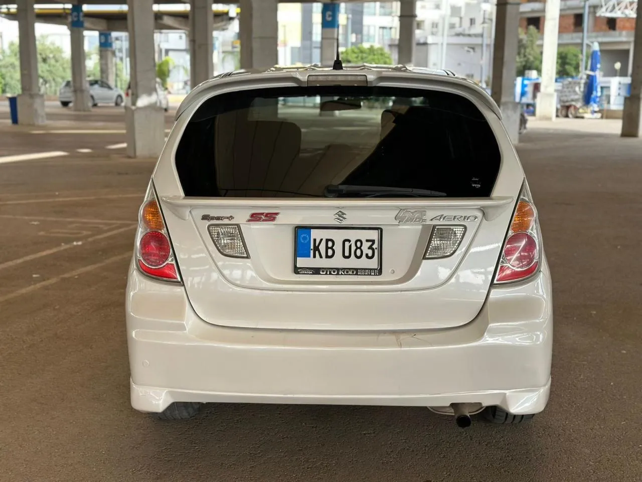 2005 Suzuki Aerio 1.5 i 16V Kıbrıs | KKTC İkinci El Satılık Araba - Thumbnail 4