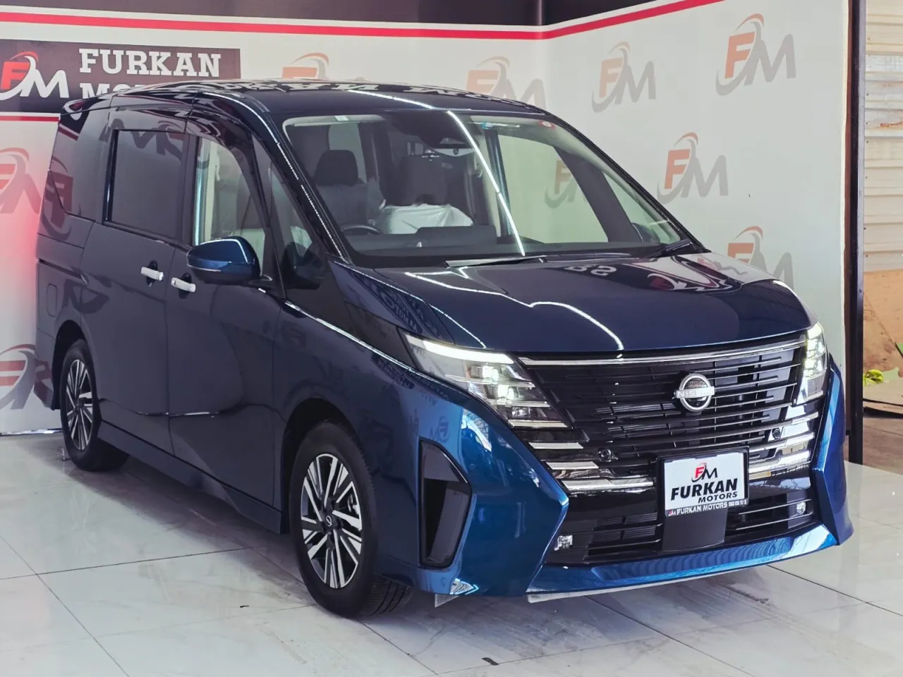 2023 Nissan Serena  Kıbrıs | KKTC İkinci El Satılık Araba - Thumbnail 4