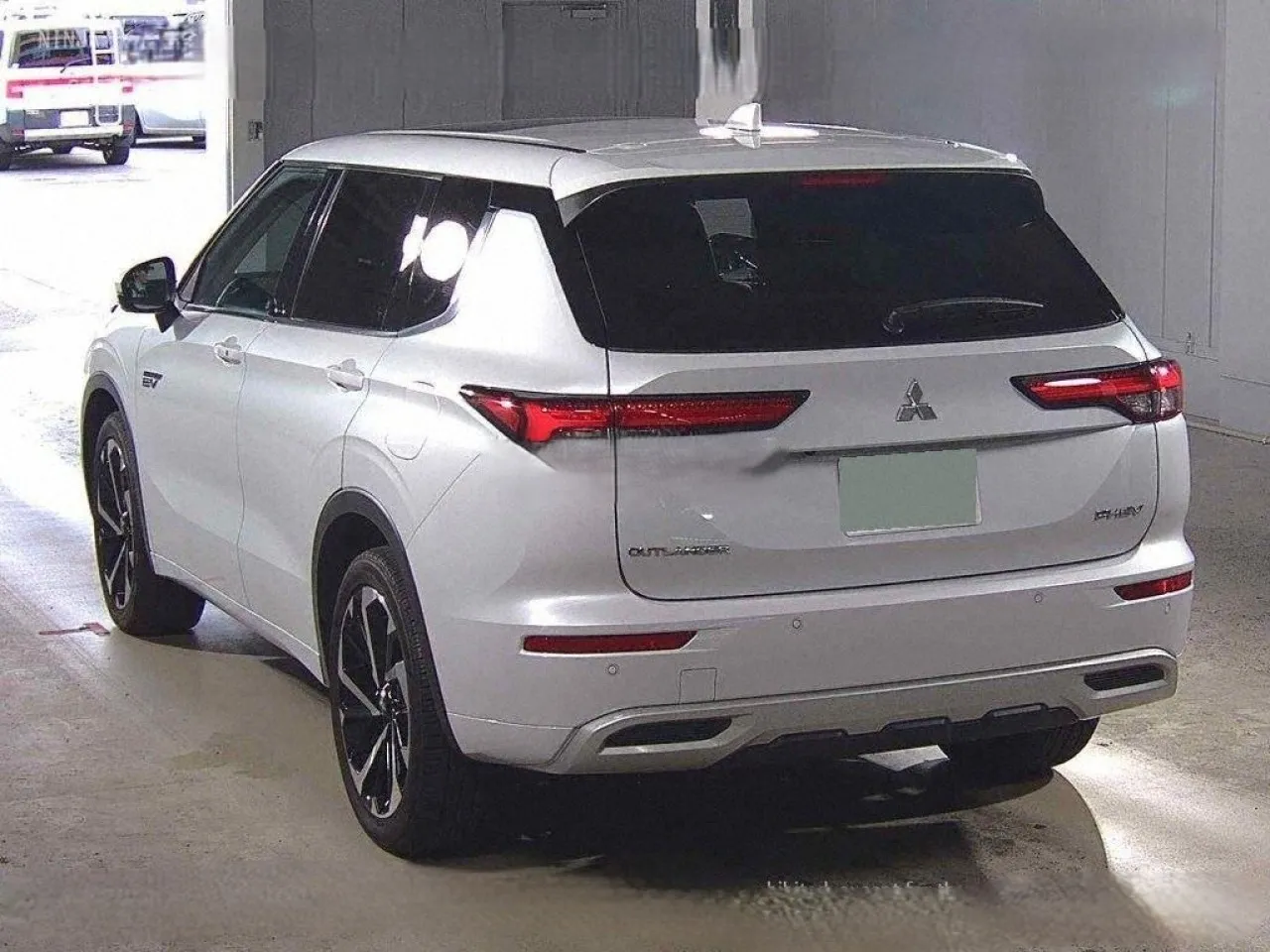 2022 Mitsubishi Outlander 2.4 Kıbrıs | KKTC İkinci El Satılık Araba - Thumbnail 2