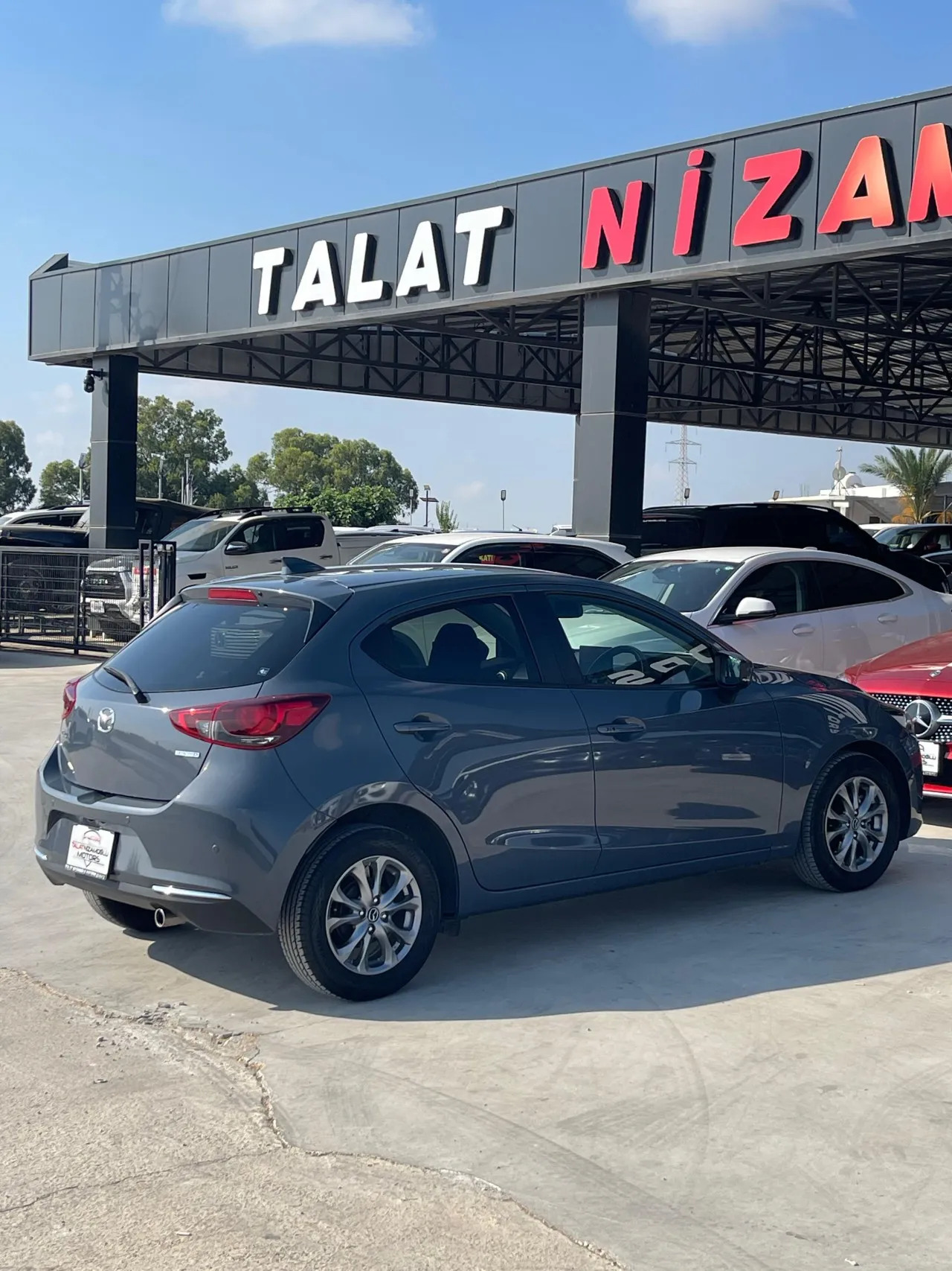 2022 Mazda 2 1.5 Skyactiv-D Kıbrıs | KKTC İkinci El Satılık Araba - Thumbnail 6