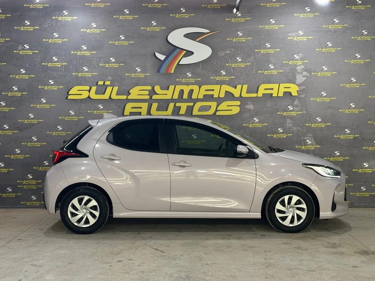 2024 Toyota Yaris 1.5 Hybrid Kıbrıs | KKTC İkinci El Satılık Araba - Thumbnail 4