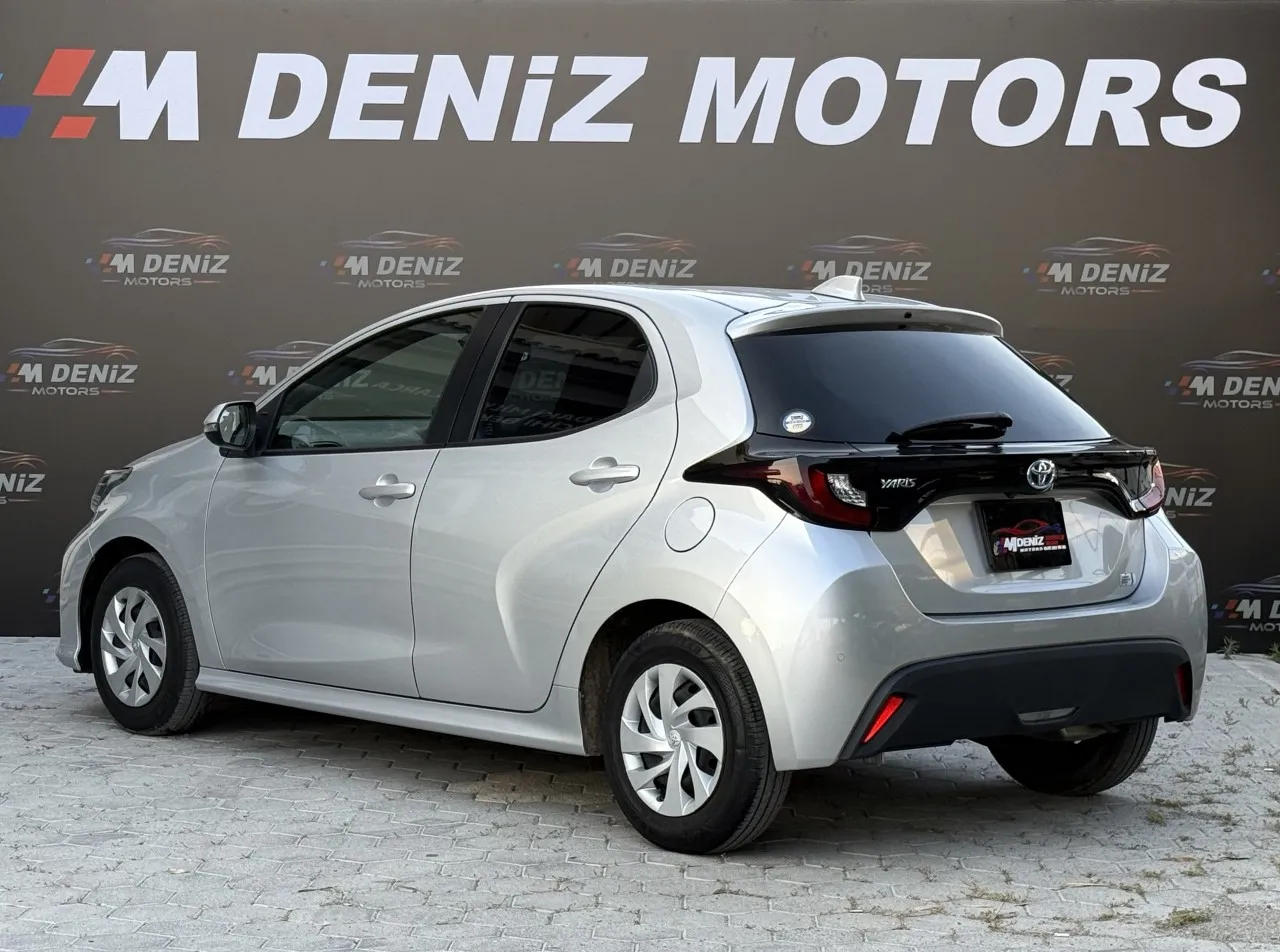 2021 Toyota Yaris 1.5 Hybrid Kıbrıs | KKTC İkinci El Satılık Araba - Thumbnail 4