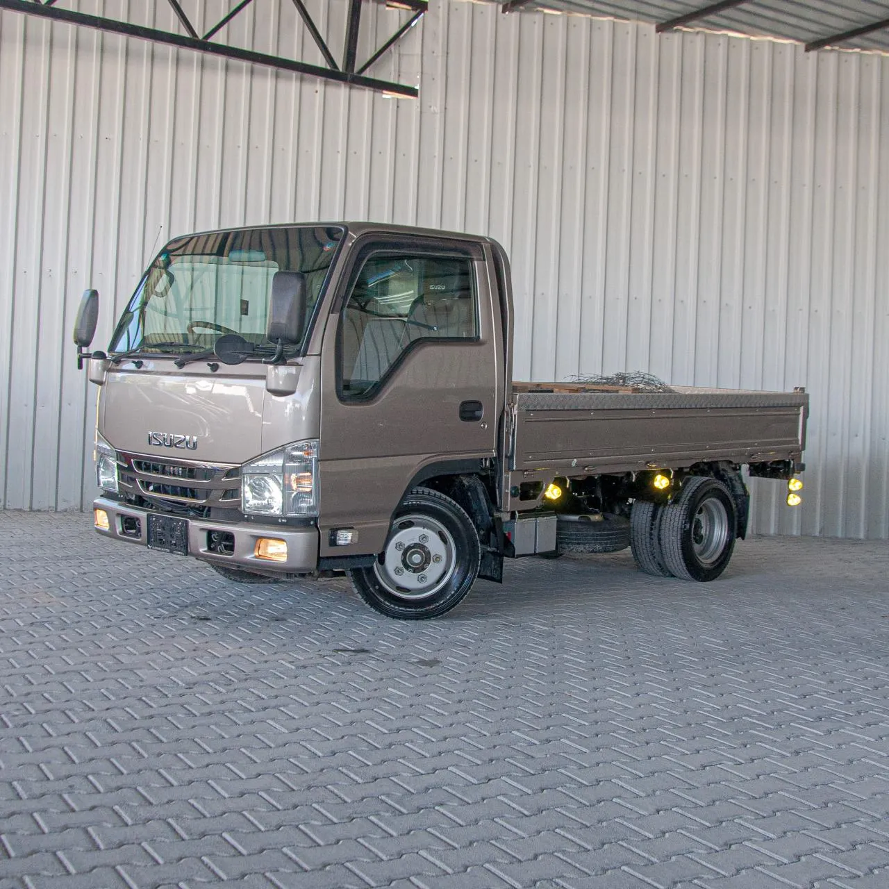 2019 Kamyon & Kamyonet Isuzu Elf Kıbrıs | KKTC İkinci El Satılık Araba - Fotoğraf 1