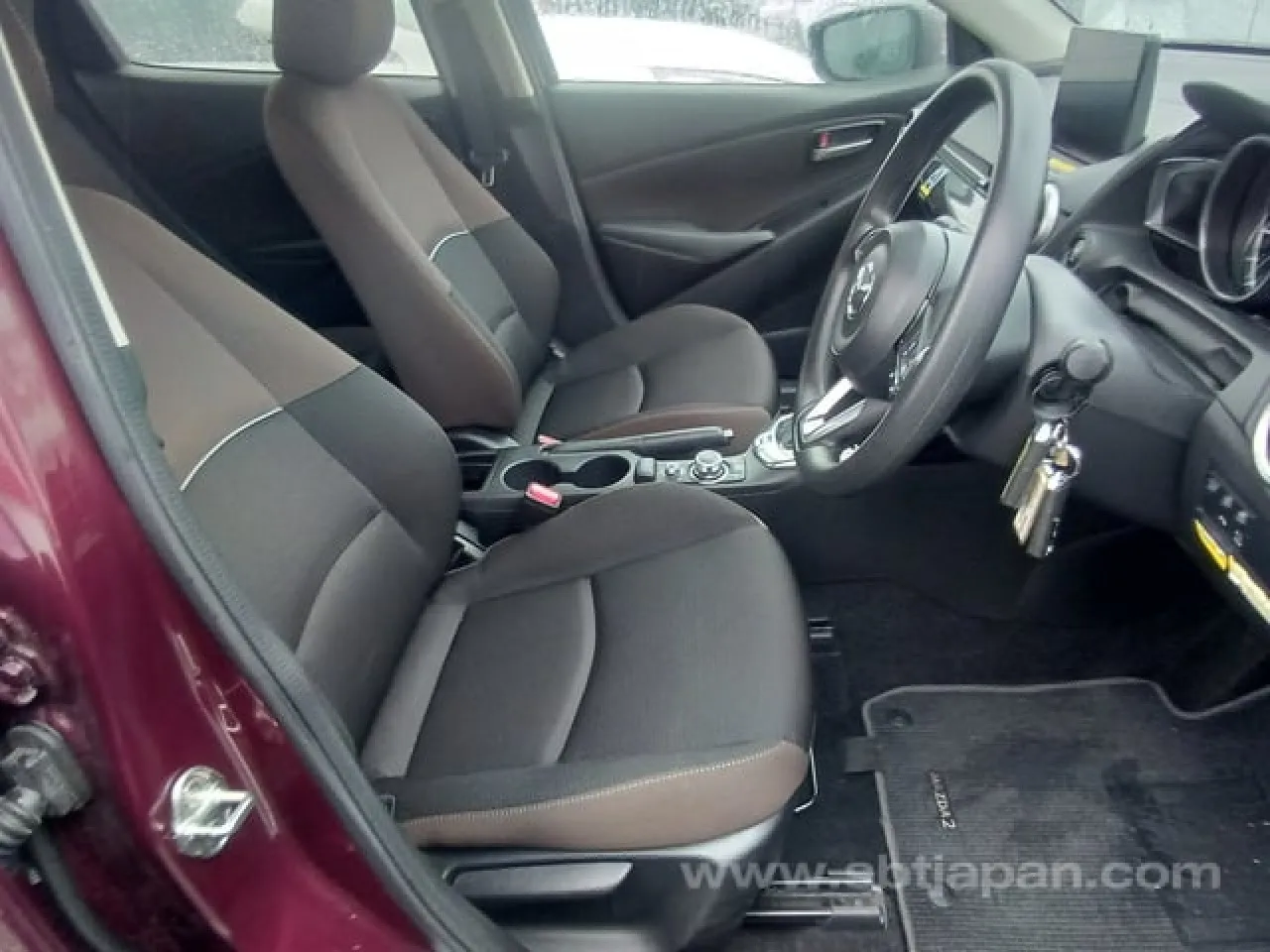 2023 Mazda 2 1.5 Sky-G Kıbrıs | KKTC İkinci El Satılık Araba - Thumbnail 6