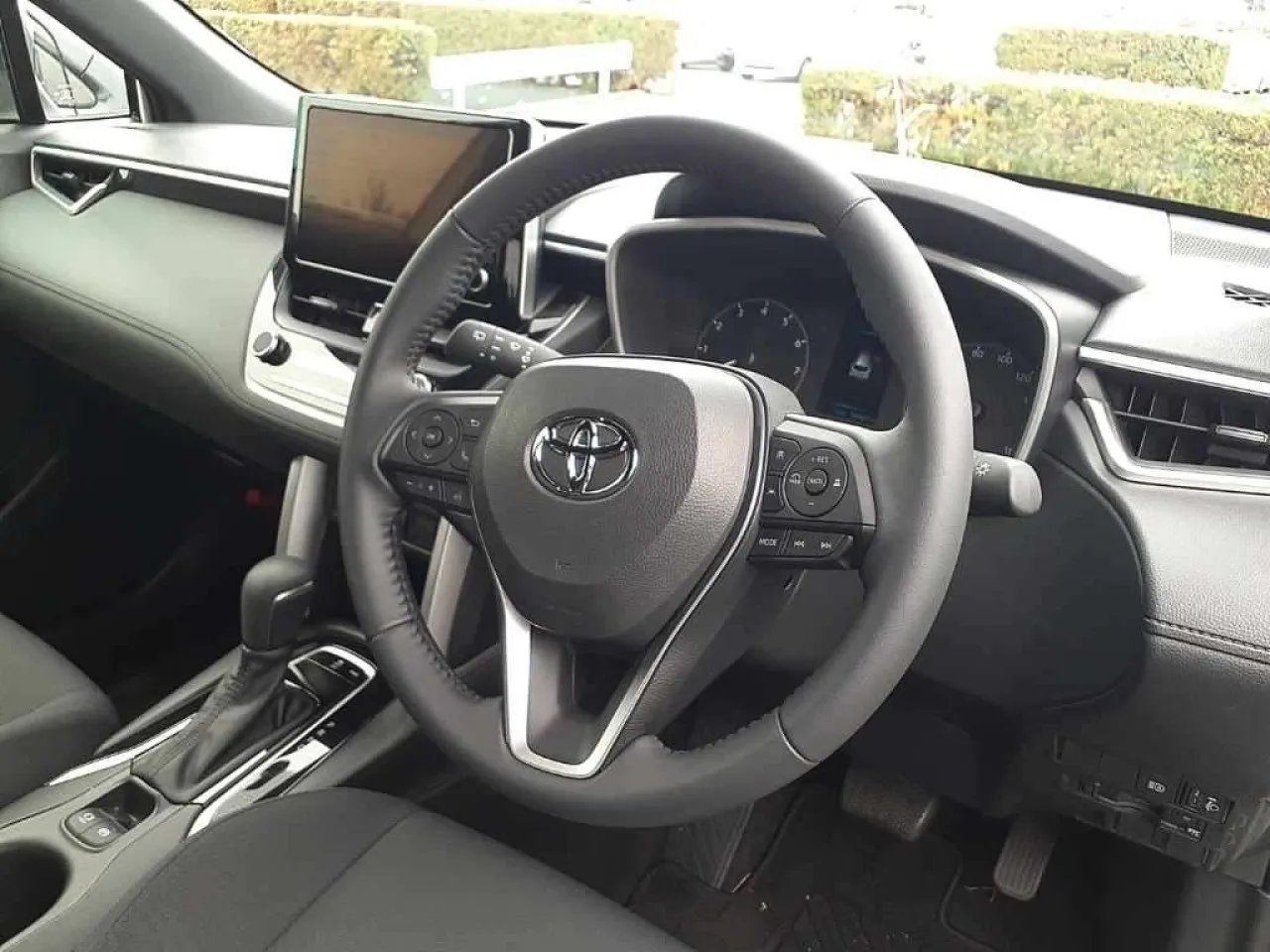 2025 Toyota Corolla Cross Kıbrıs | KKTC İkinci El Satılık Araba - Thumbnail 5