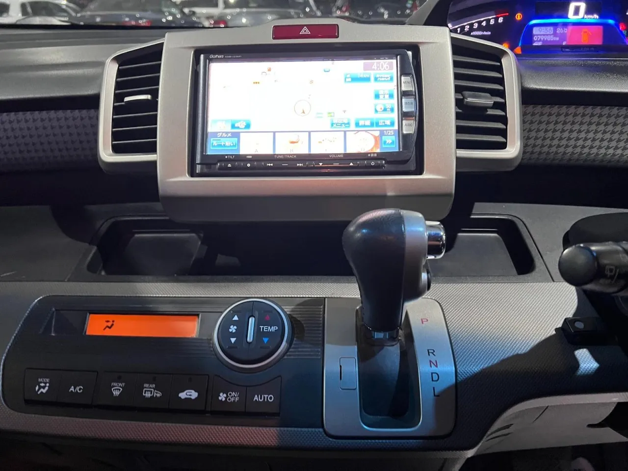 2013 Honda Freed  Kıbrıs | KKTC İkinci El Satılık Araba - Thumbnail 4