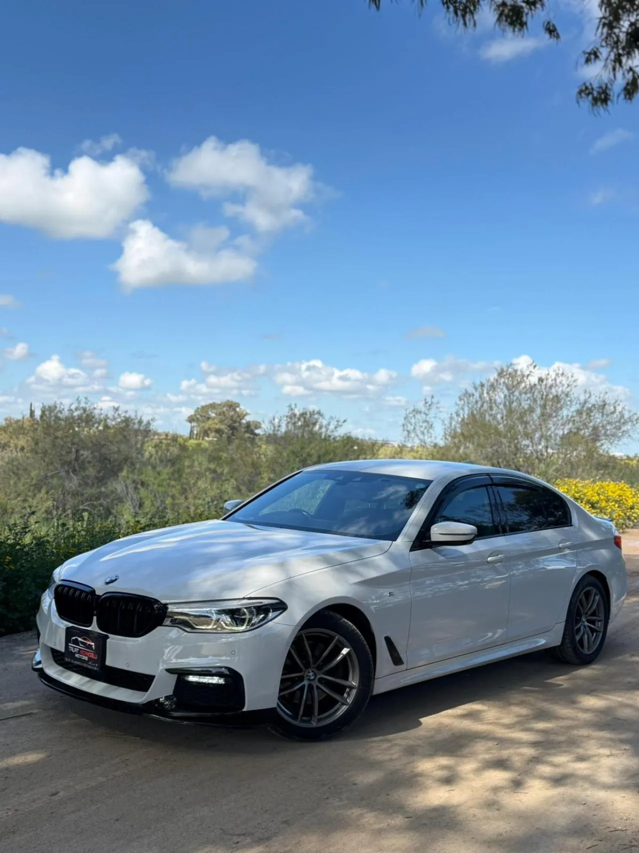 2020 BMW 5 Serisi 523 d xDrive Kıbrıs | KKTC İkinci El Satılık Araba - Thumbnail 2