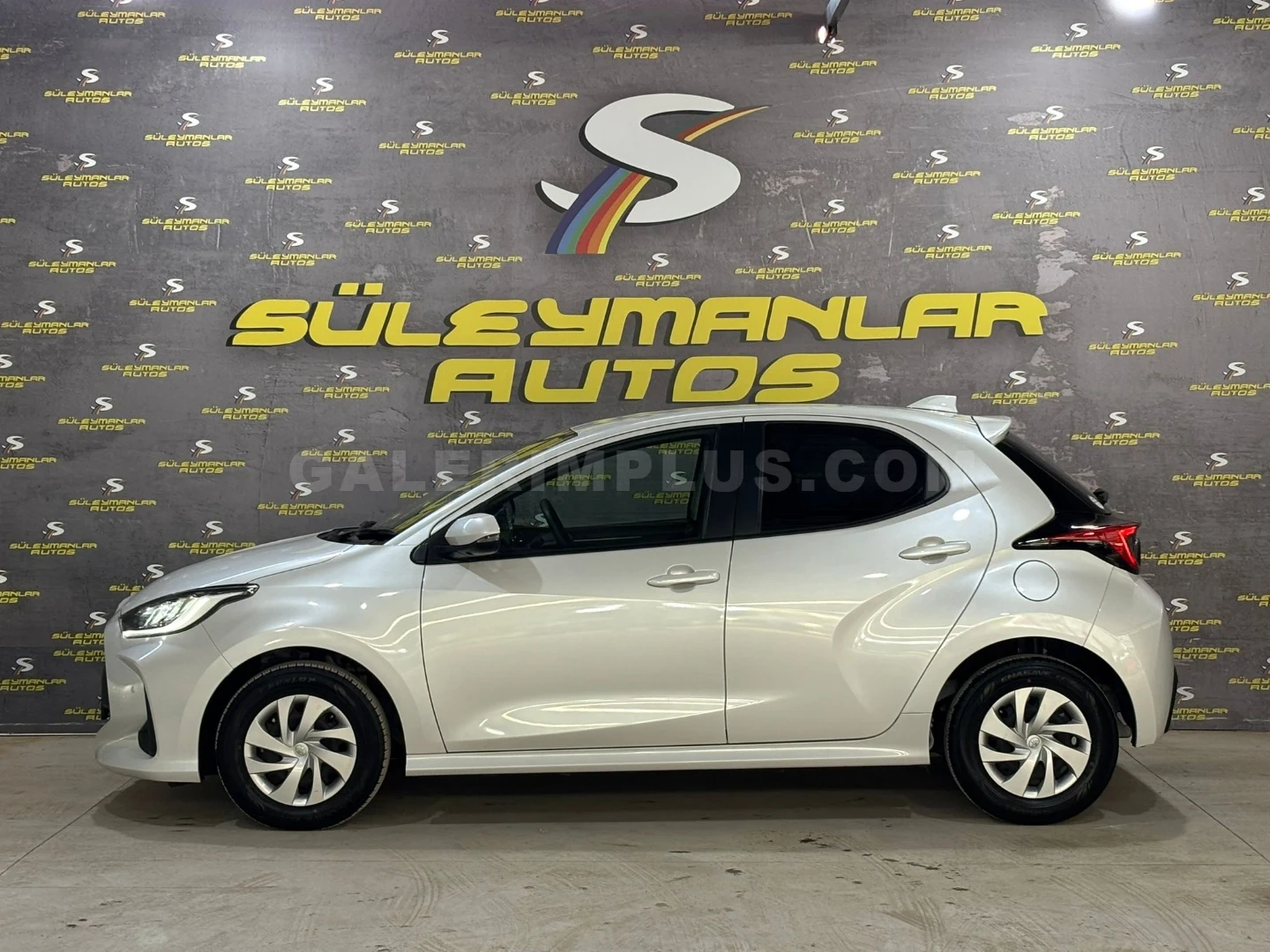 2023 Toyota Yaris 1.5 Hybrid Kıbrıs | KKTC İkinci El Satılık Araba - Thumbnail 4