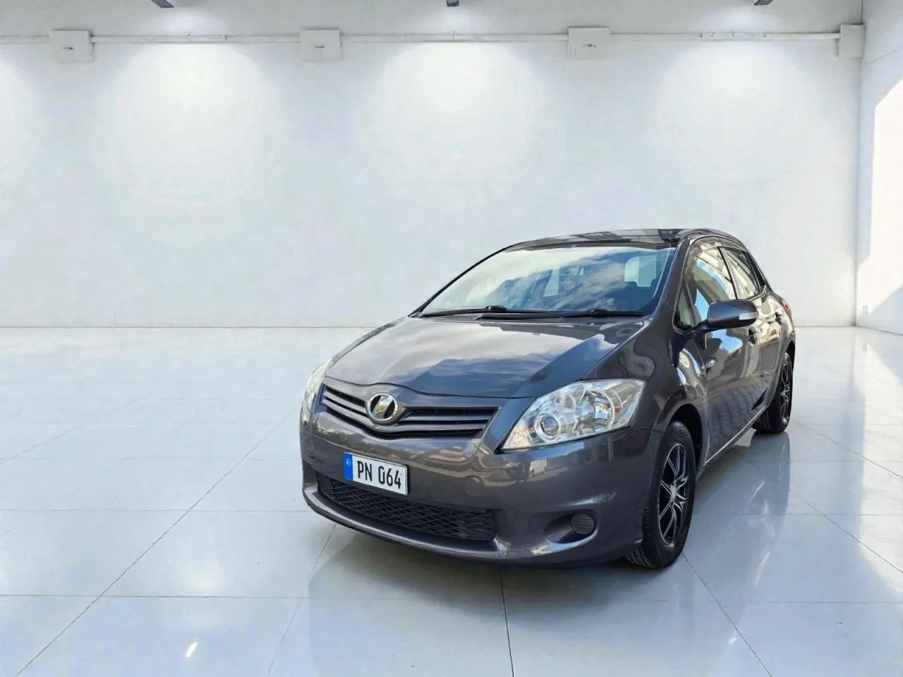 2011 Toyota Auris 1.5 Kıbrıs | KKTC İkinci El Satılık Araba - Thumbnail 2