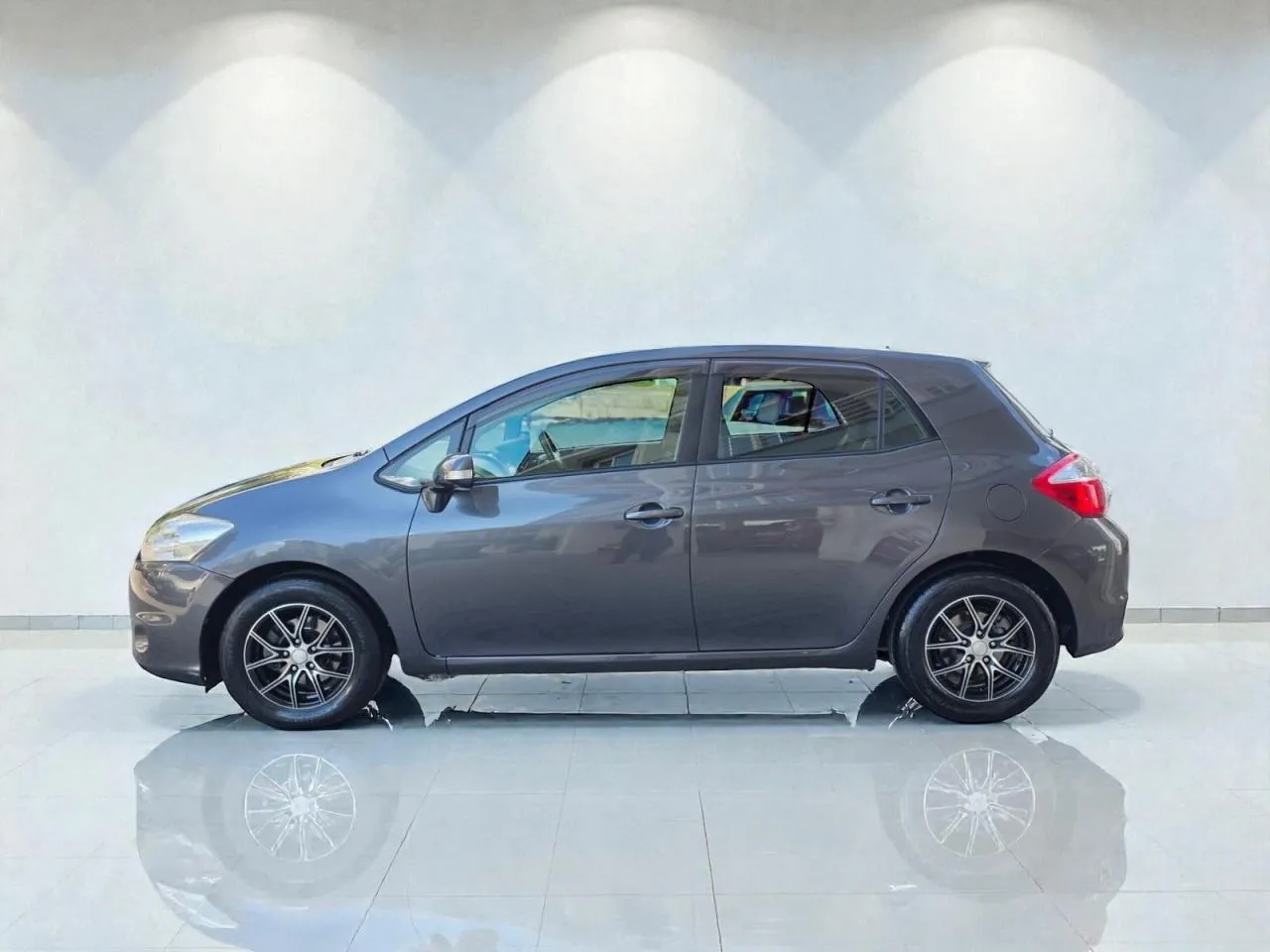 2011 Toyota Auris 1.5 Kıbrıs | KKTC İkinci El Satılık Araba - Thumbnail 3