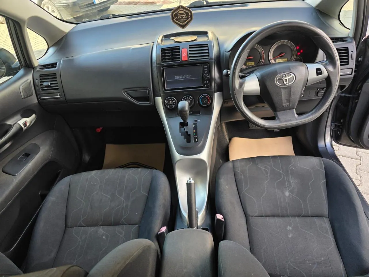 2011 Toyota Auris 1.5 Kıbrıs | KKTC İkinci El Satılık Araba - Thumbnail 8