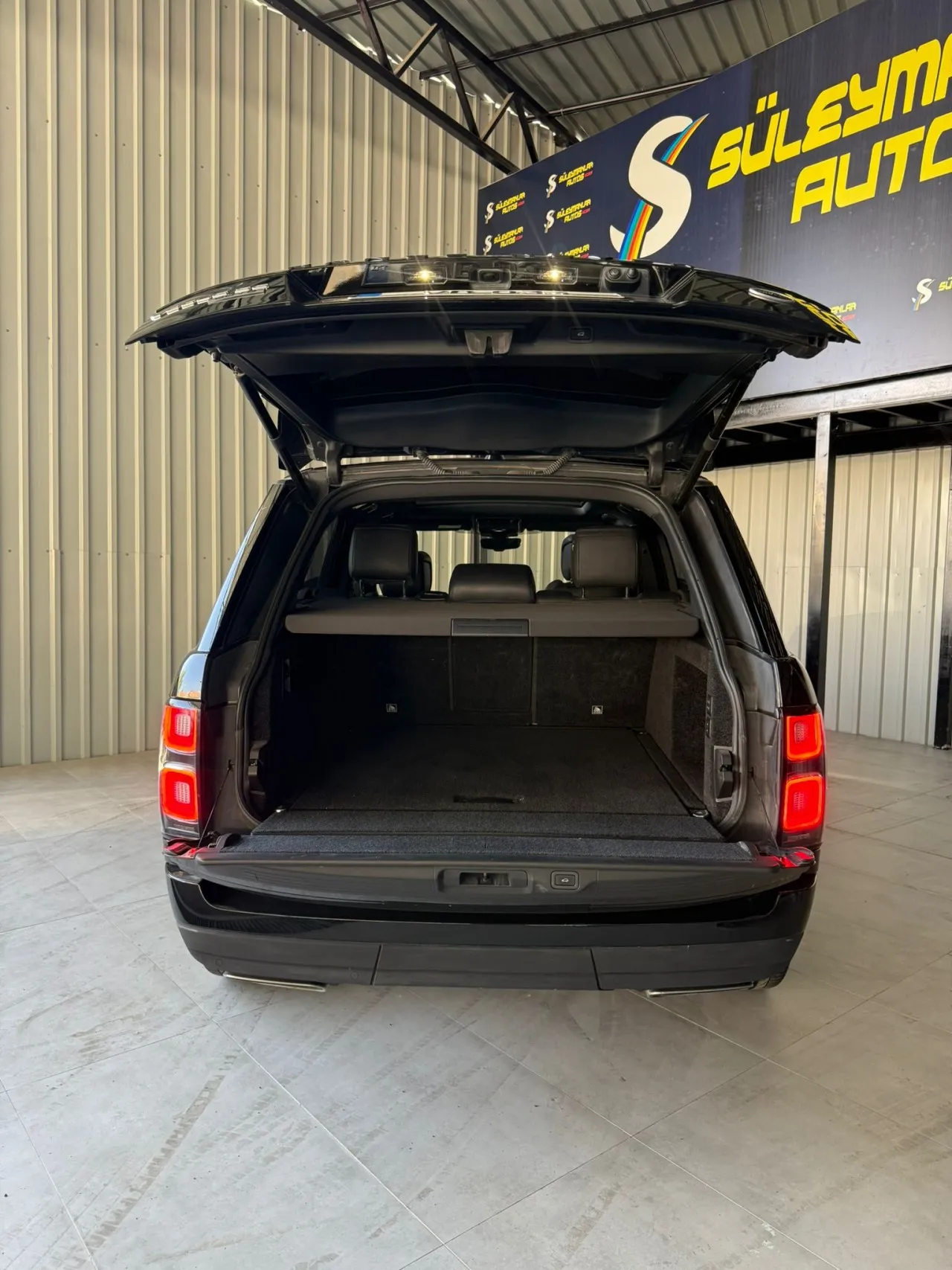 2019 Land Rover Range Rover 4.4 Vogue Kıbrıs | KKTC İkinci El Satılık Araba - Thumbnail 3