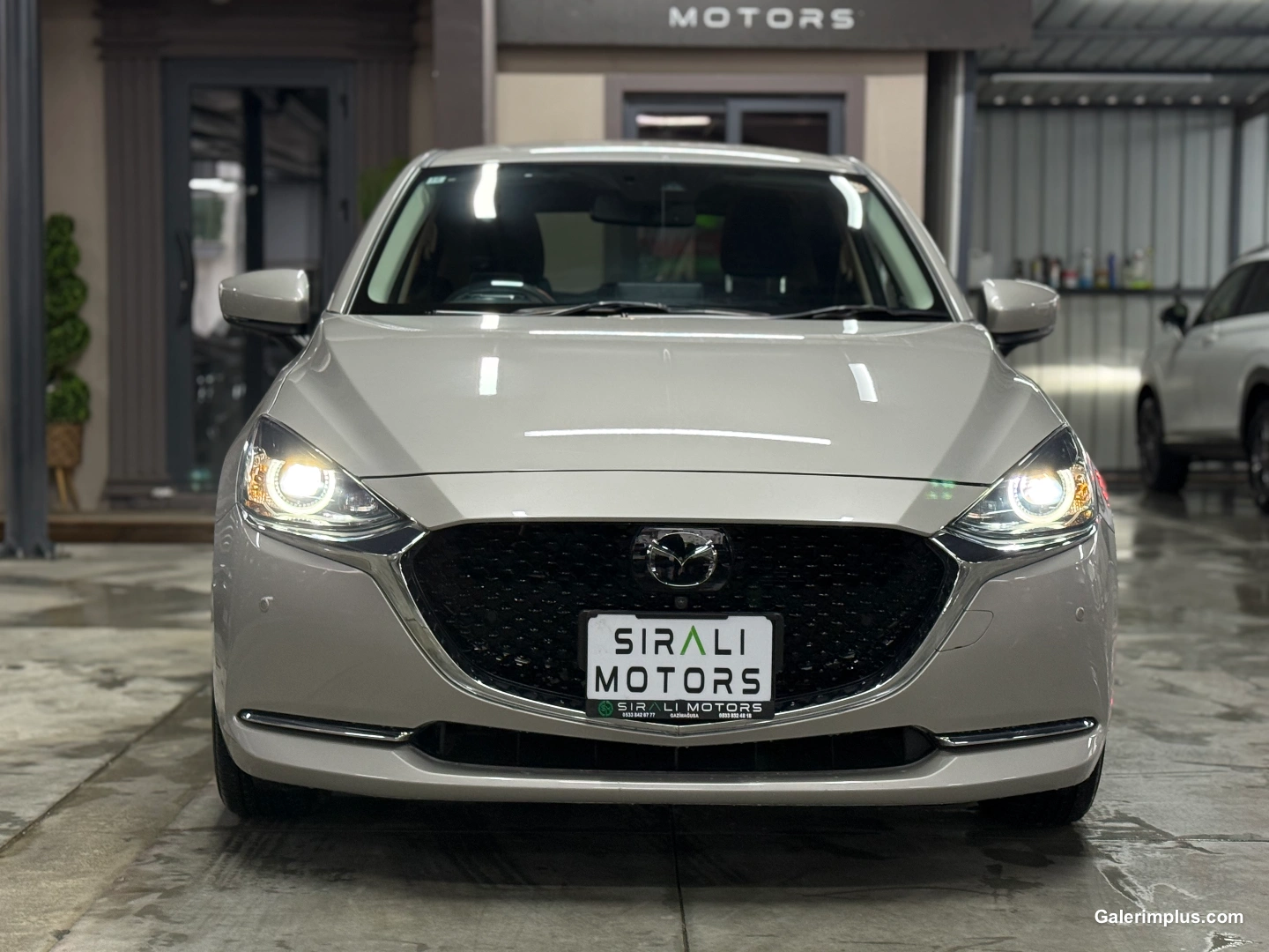 2023 Mazda 2 1.5 Skyactiv-D Kıbrıs | KKTC İkinci El Satılık Araba - Thumbnail 2