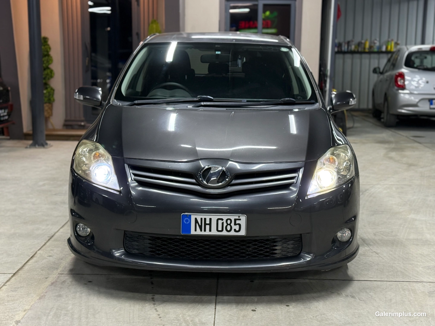 2010 Toyota Auris 1.5 Kıbrıs | KKTC İkinci El Satılık Araba - Thumbnail 2