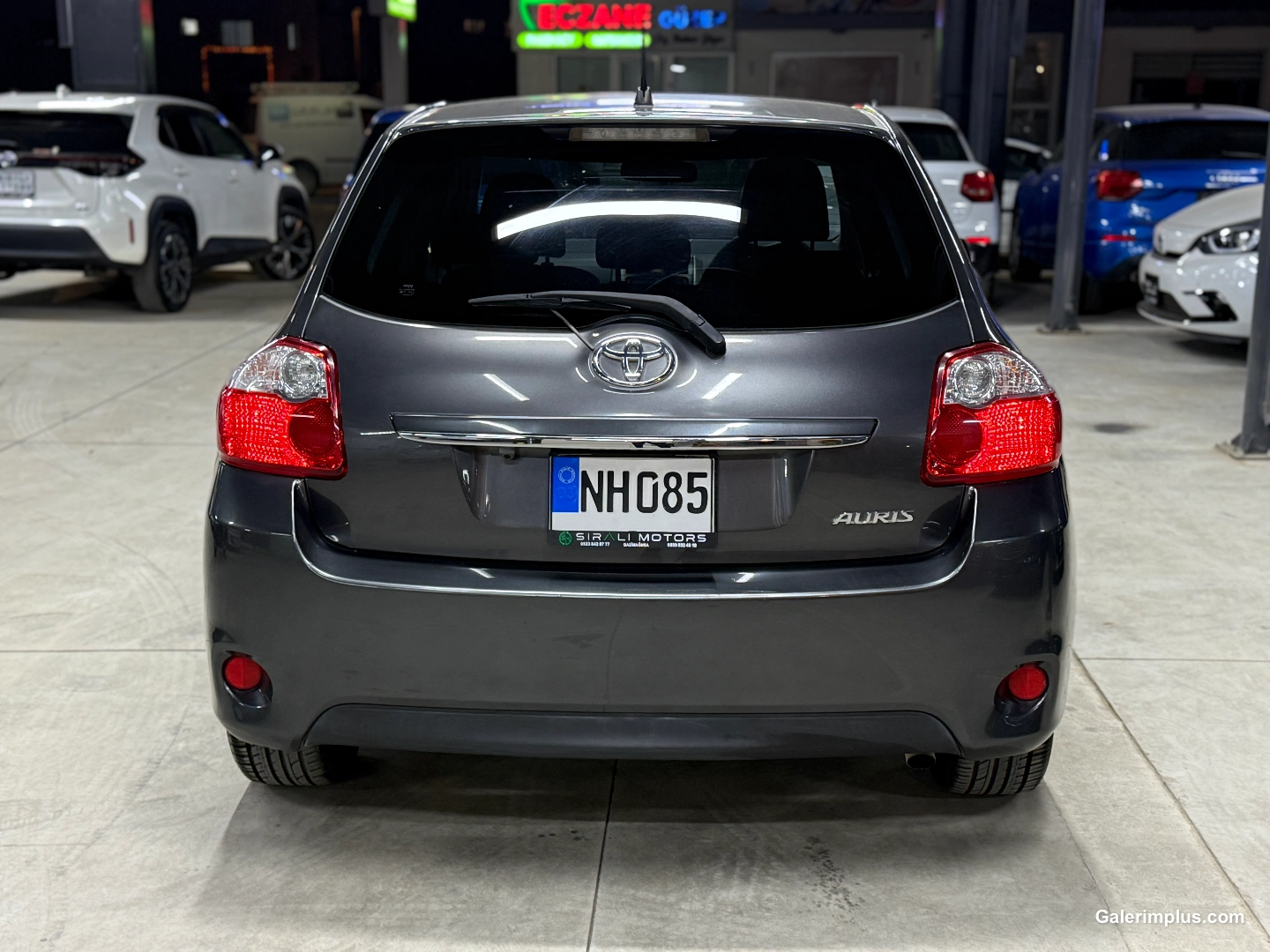 2010 Toyota Auris 1.5 Kıbrıs | KKTC İkinci El Satılık Araba - Thumbnail 5