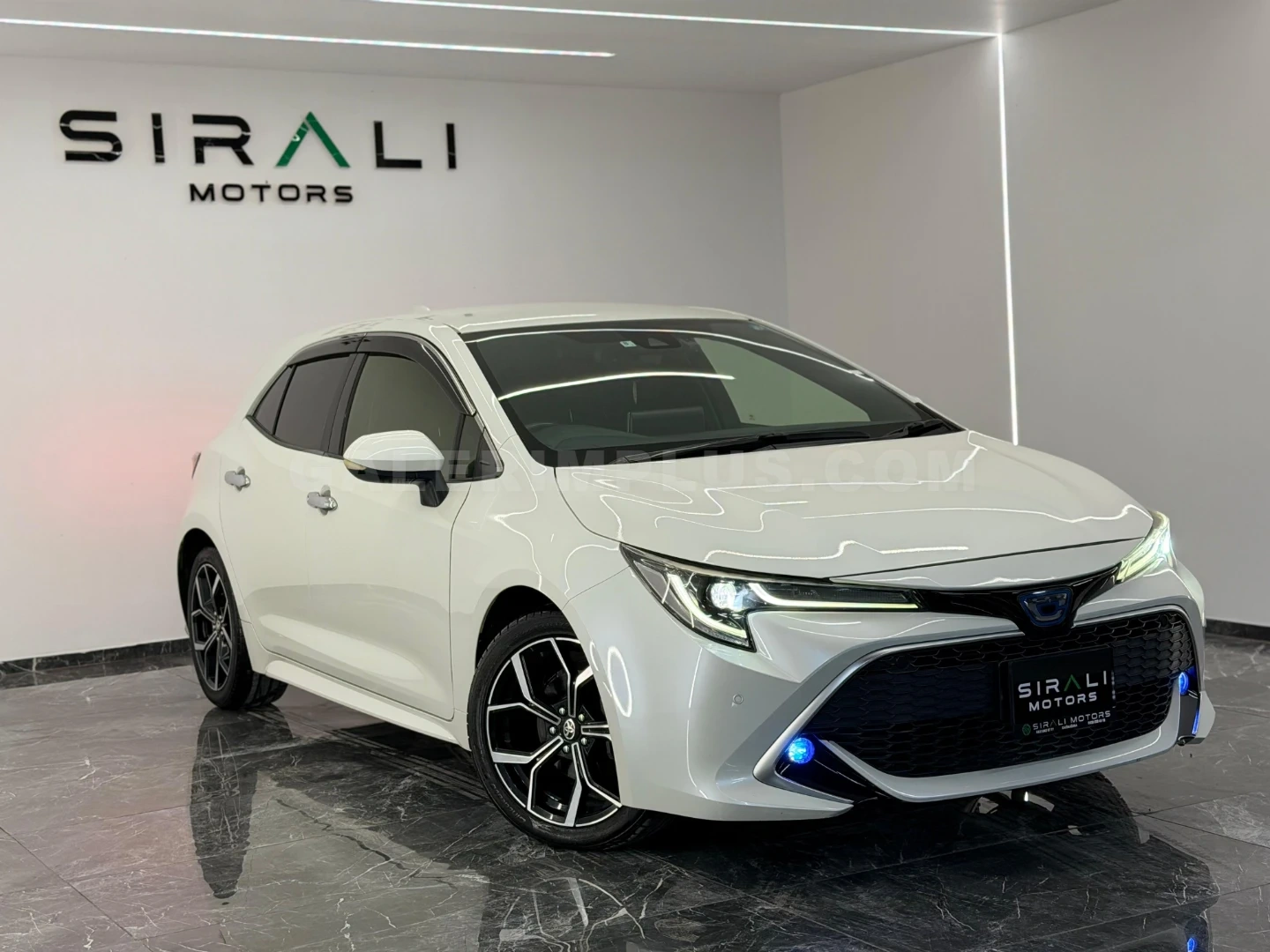 2021 Toyota Corolla 1.8 Hybrid Kıbrıs | KKTC İkinci El Satılık Araba - Thumbnail 3