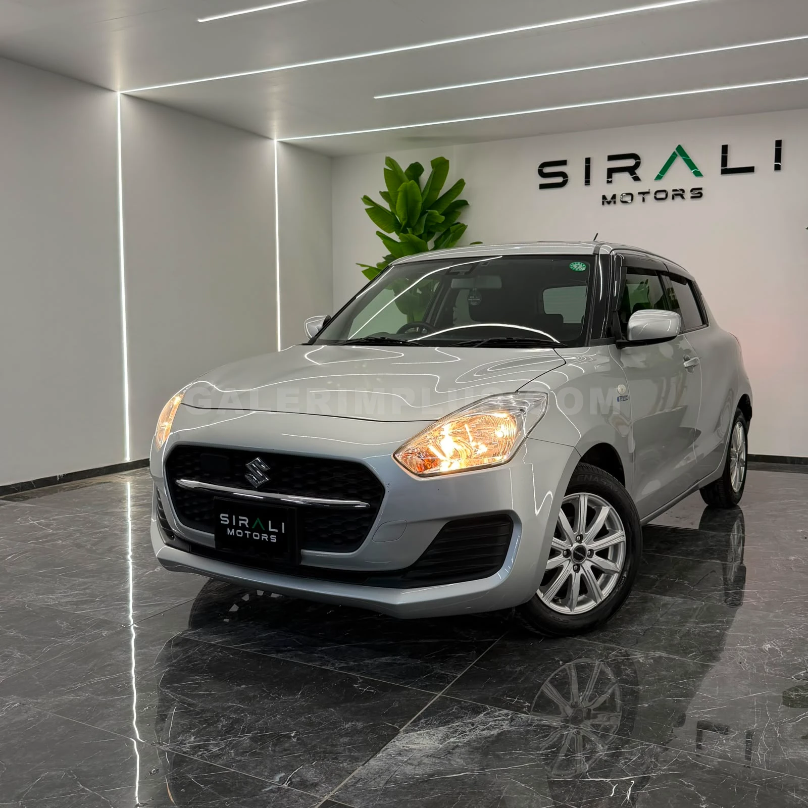 2022 Suzuki Swift 1.2 Hybrid Kıbrıs | KKTC İkinci El Satılık Araba - Fotoğraf 1