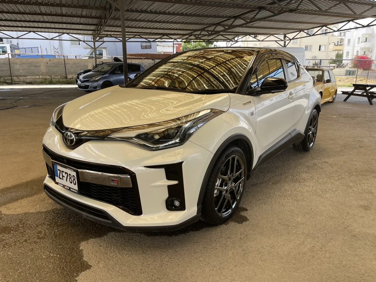 2020 Toyota C-HR 1.8 Hybrid Kıbrıs | KKTC İkinci El Satılık Araba - Thumbnail 3