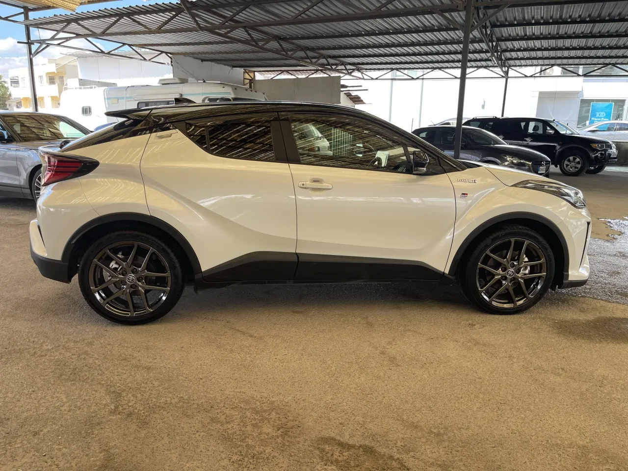 2020 Toyota C-HR 1.8 Hybrid Kıbrıs | KKTC İkinci El Satılık Araba - Thumbnail 6