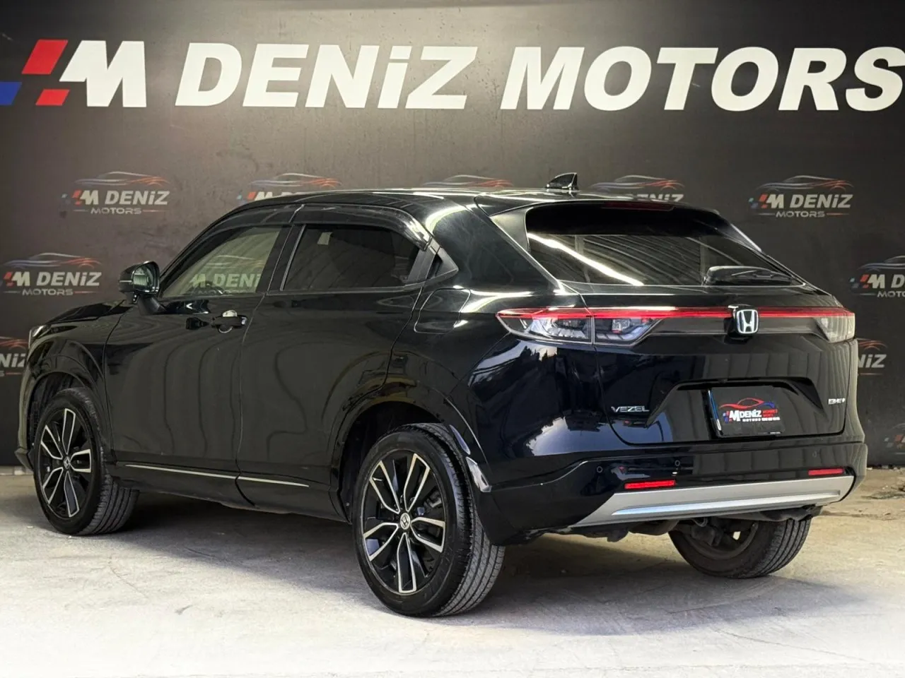 2021 Honda Vezel 1.5 i-VTEC Hybrid Automatic Kıbrıs | KKTC İkinci El Satılık Araba - Thumbnail 4