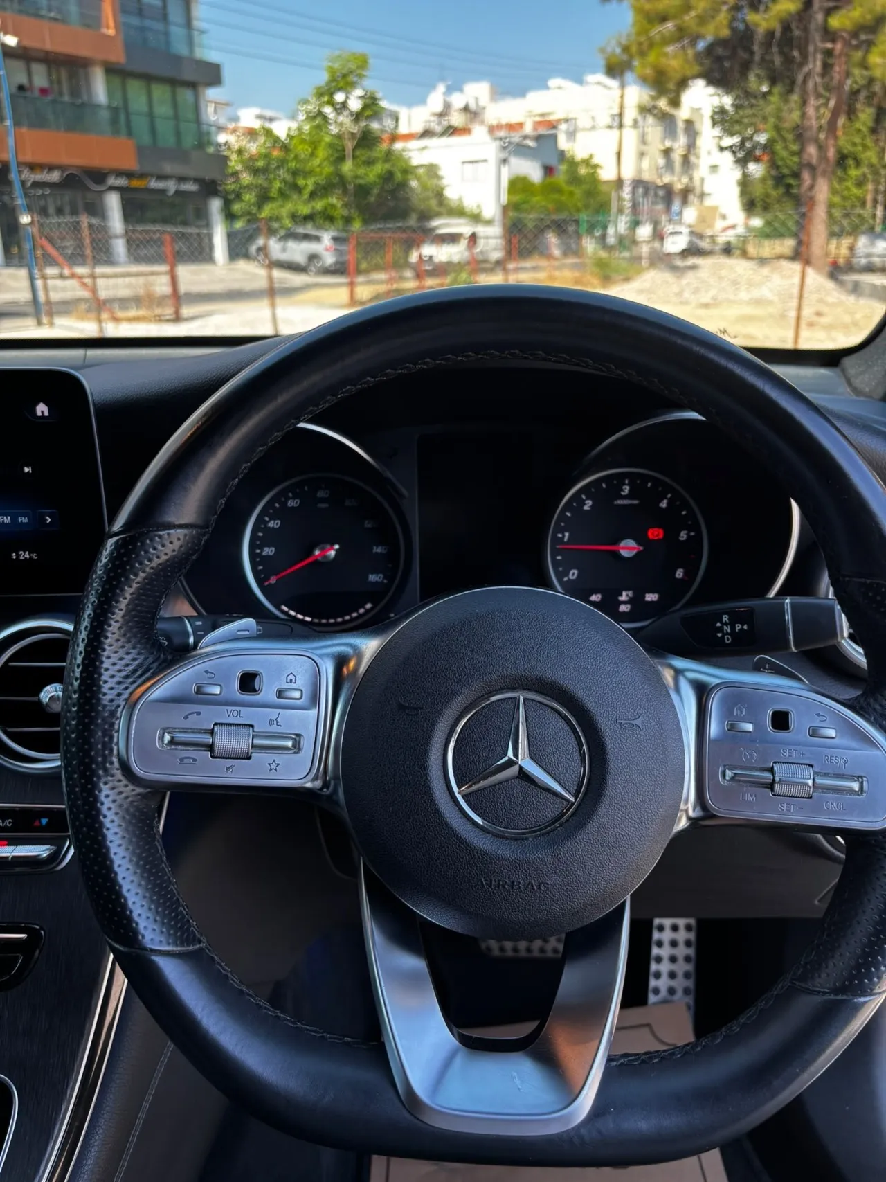 2021 Mercedes - Benz GLC 220 d Exclusive Kıbrıs | KKTC İkinci El Satılık Araba - Thumbnail 3