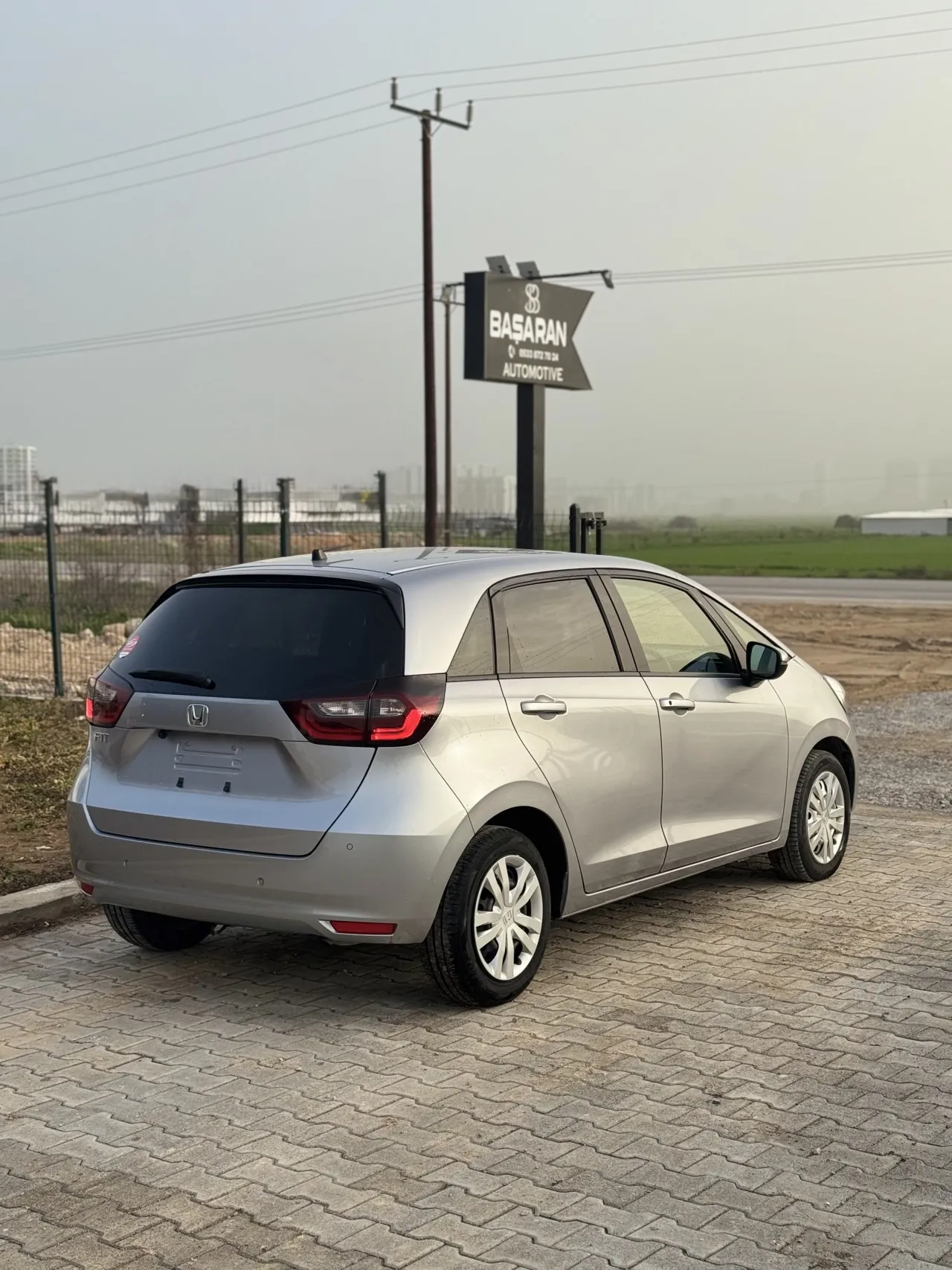 2022 Honda Fit 1.3 Kıbrıs | KKTC İkinci El Satılık Araba - Thumbnail 3