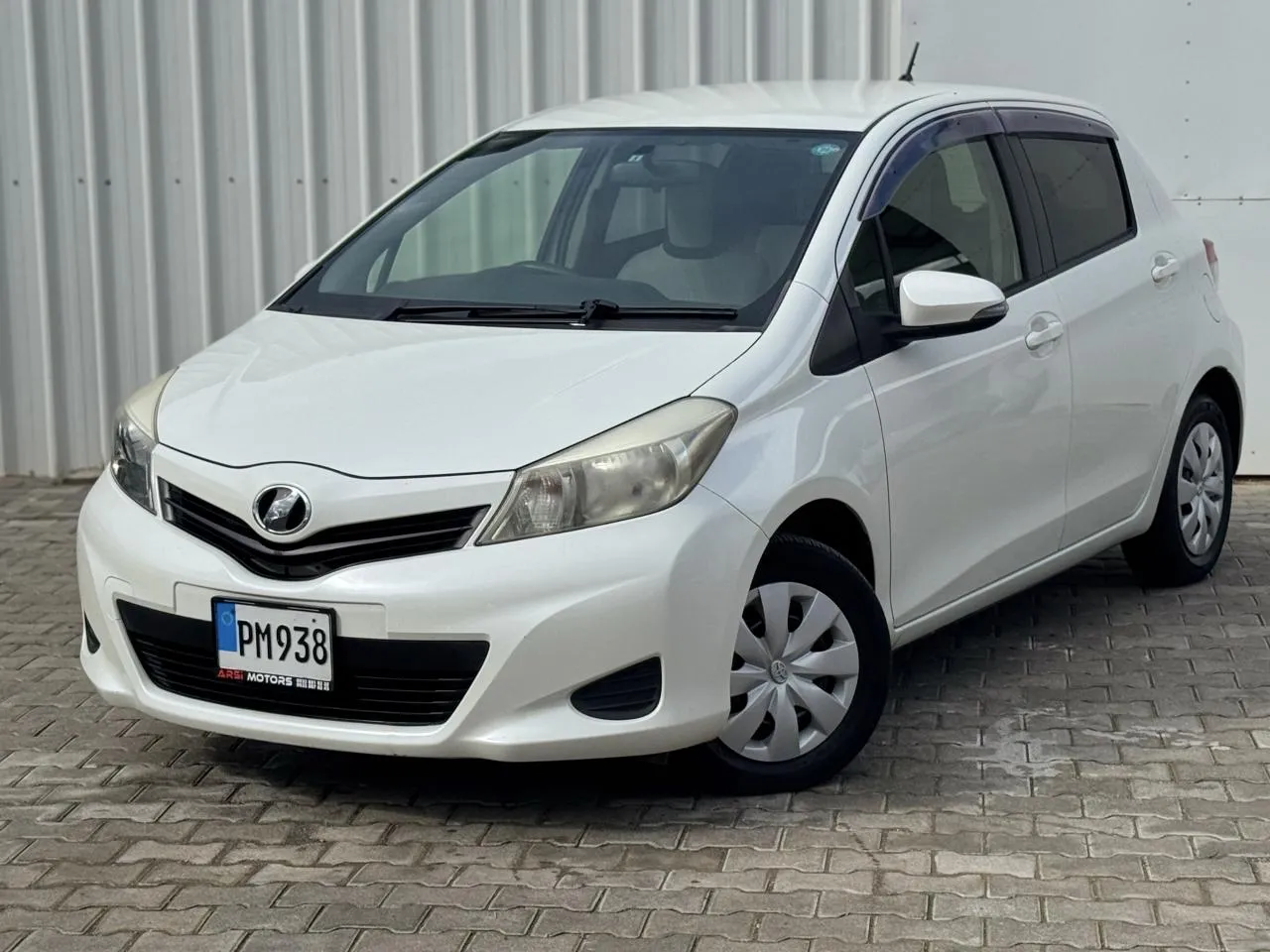 2013 Toyota Vitz 1.3 Kıbrıs | KKTC İkinci El Satılık Araba - Thumbnail 2