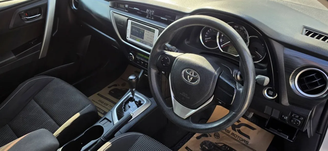 2012 Toyota Auris 1.5 S Kıbrıs | KKTC İkinci El Satılık Araba - Thumbnail 5