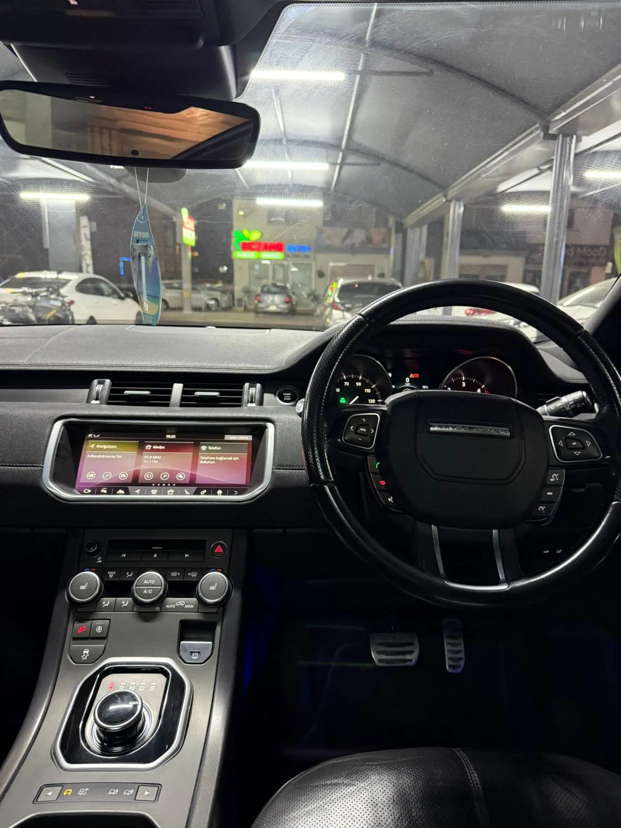 2019 Land Rover Range Rover Evoque 2.0 TD4 Kıbrıs | KKTC İkinci El Satılık Araba - Thumbnail 3