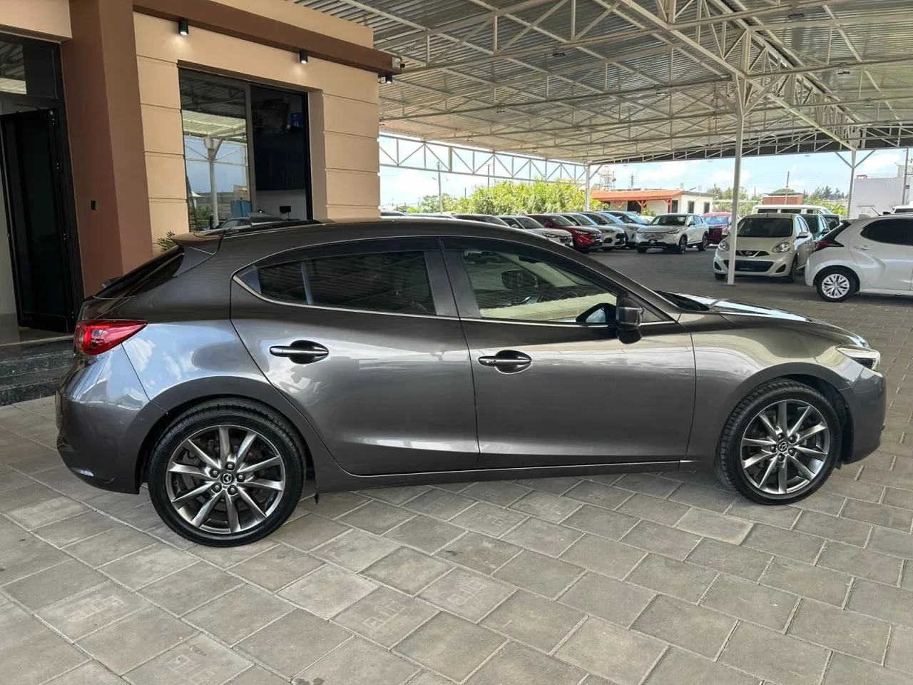 2019 Mazda Axela 1.5 Kıbrıs | KKTC İkinci El Satılık Araba - Thumbnail 3