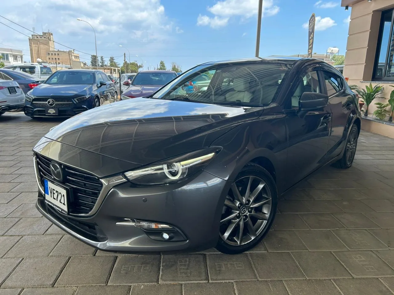 2019 Mazda Axela 1.5 Kıbrıs | KKTC İkinci El Satılık Araba - Thumbnail 4