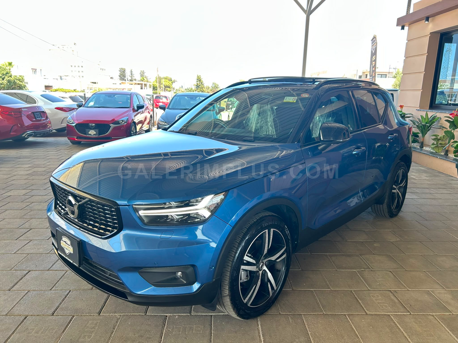 2021 Volvo XC40 2.0 B4 Kıbrıs | KKTC İkinci El Satılık Araba - Thumbnail 2