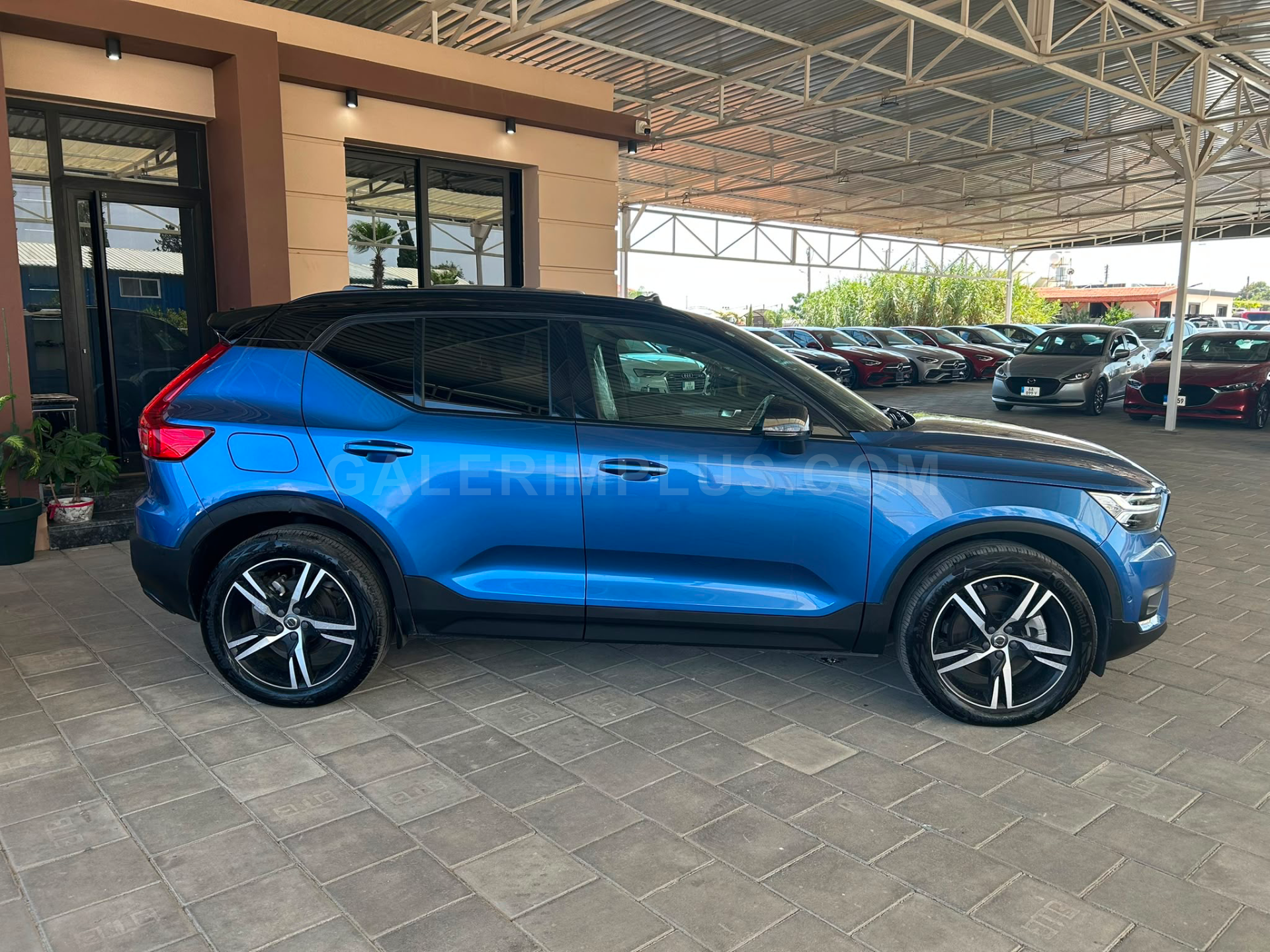 2021 Volvo XC40 2.0 B4 Kıbrıs | KKTC İkinci El Satılık Araba - Thumbnail 3