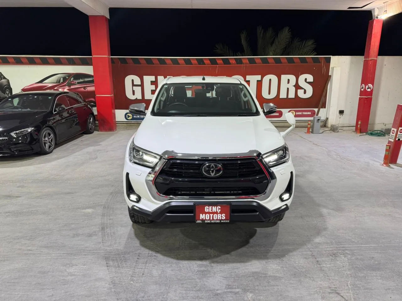 2023 Toyota Hilux 2.4 D Kıbrıs | KKTC İkinci El Satılık Araba - Thumbnail 2