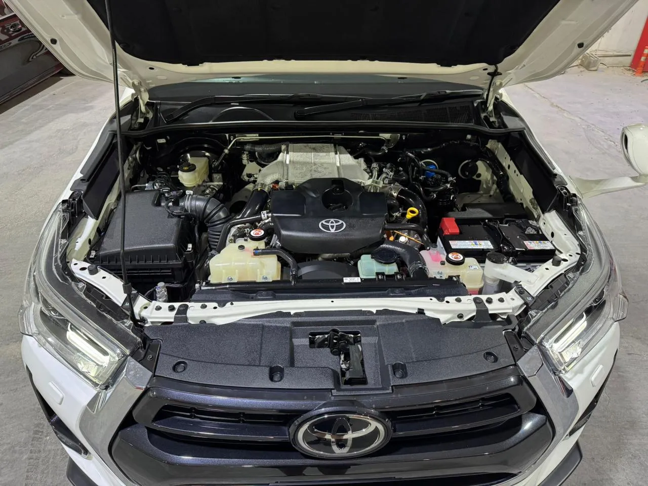 2023 Toyota Hilux 2.4 D Kıbrıs | KKTC İkinci El Satılık Araba - Thumbnail 4