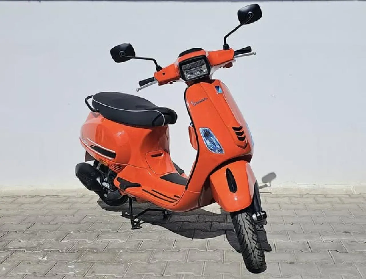 2024 Vespa Diğer  Kıbrıs | KKTC İkinci El Satılık Araba - Thumbnail 4