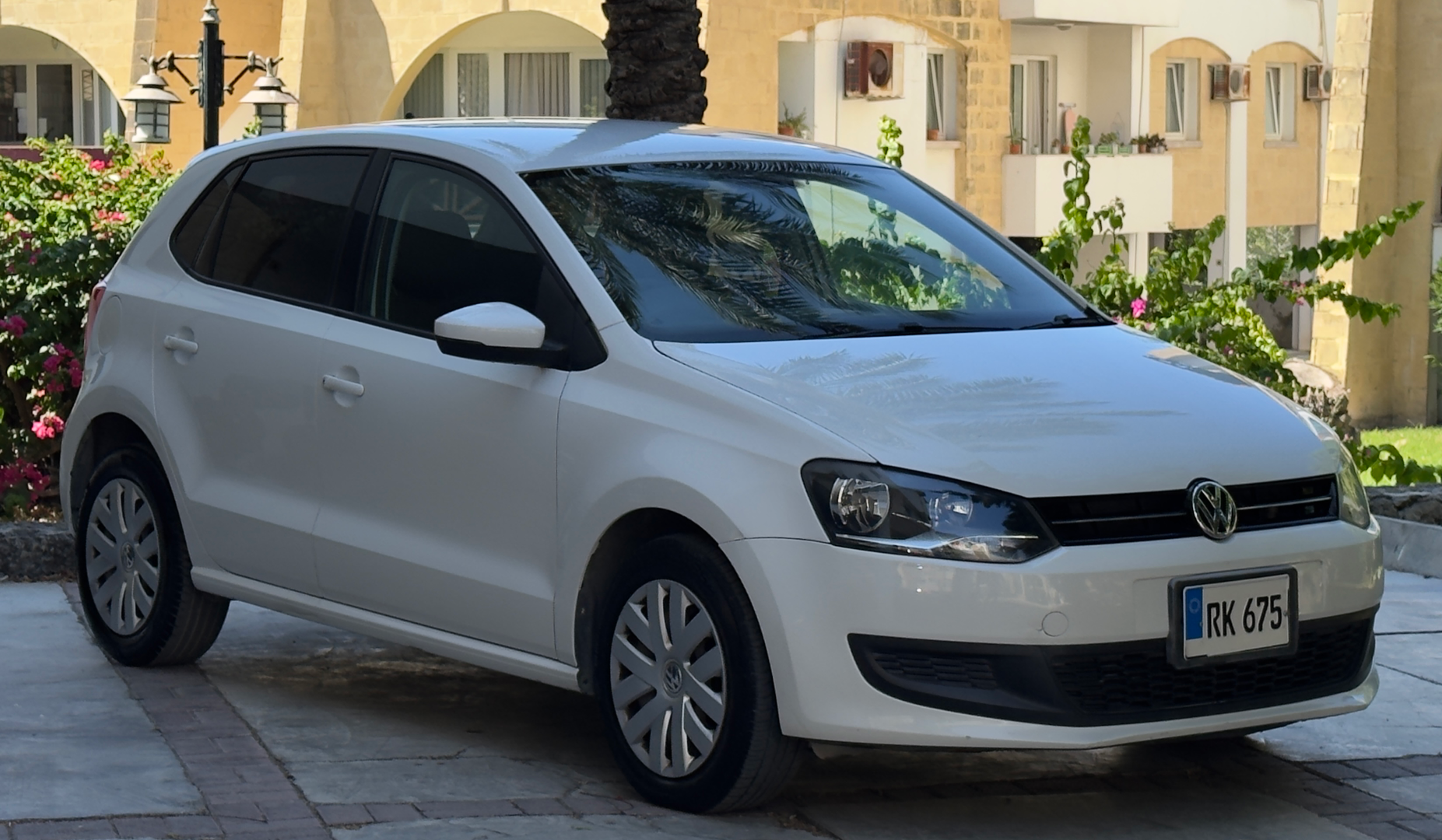2014 Volkswagen Polo 1.2 TSI Comfortline - Thumbnail 2