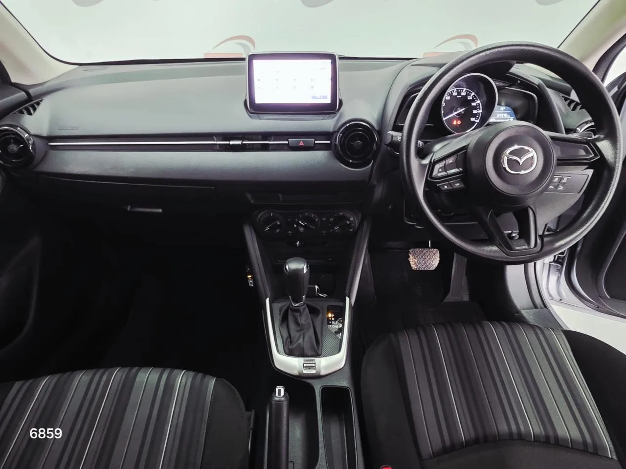 2021 Mazda 2 1.5 Kıbrıs | KKTC İkinci El Satılık Araba - Thumbnail 2
