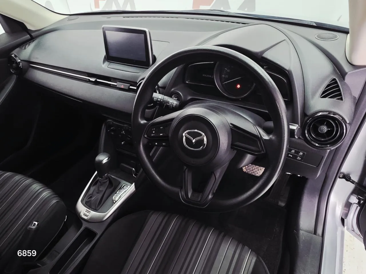 2021 Mazda 2 1.5 Kıbrıs | KKTC İkinci El Satılık Araba - Thumbnail 3