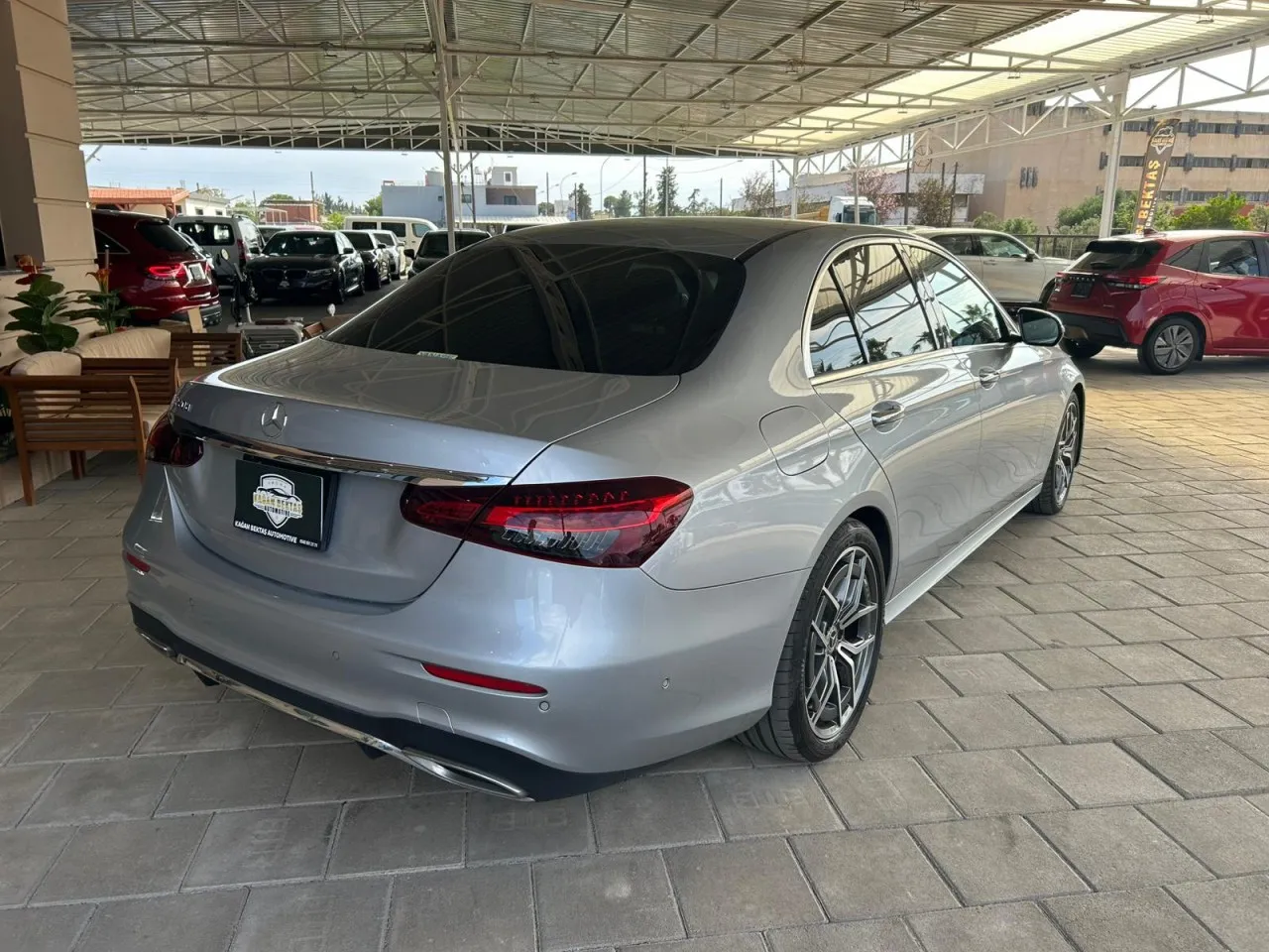 2023 Mercedes-Benz E Serisi E 220 d Kıbrıs | KKTC İkinci El Satılık Araba - Thumbnail 4