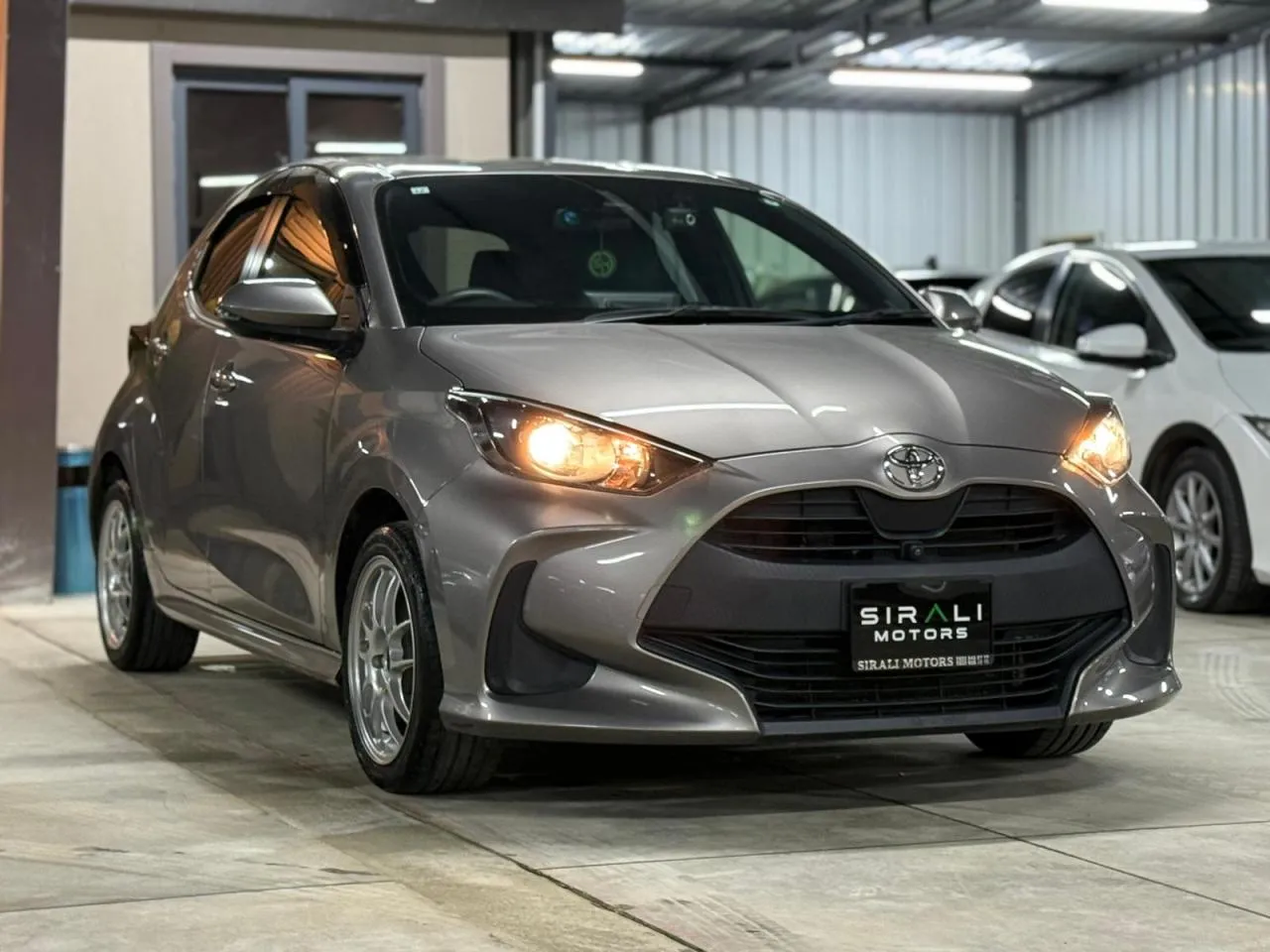 2022 Toyota Yaris 1.5 Kıbrıs | KKTC İkinci El Satılık Araba - Thumbnail 5