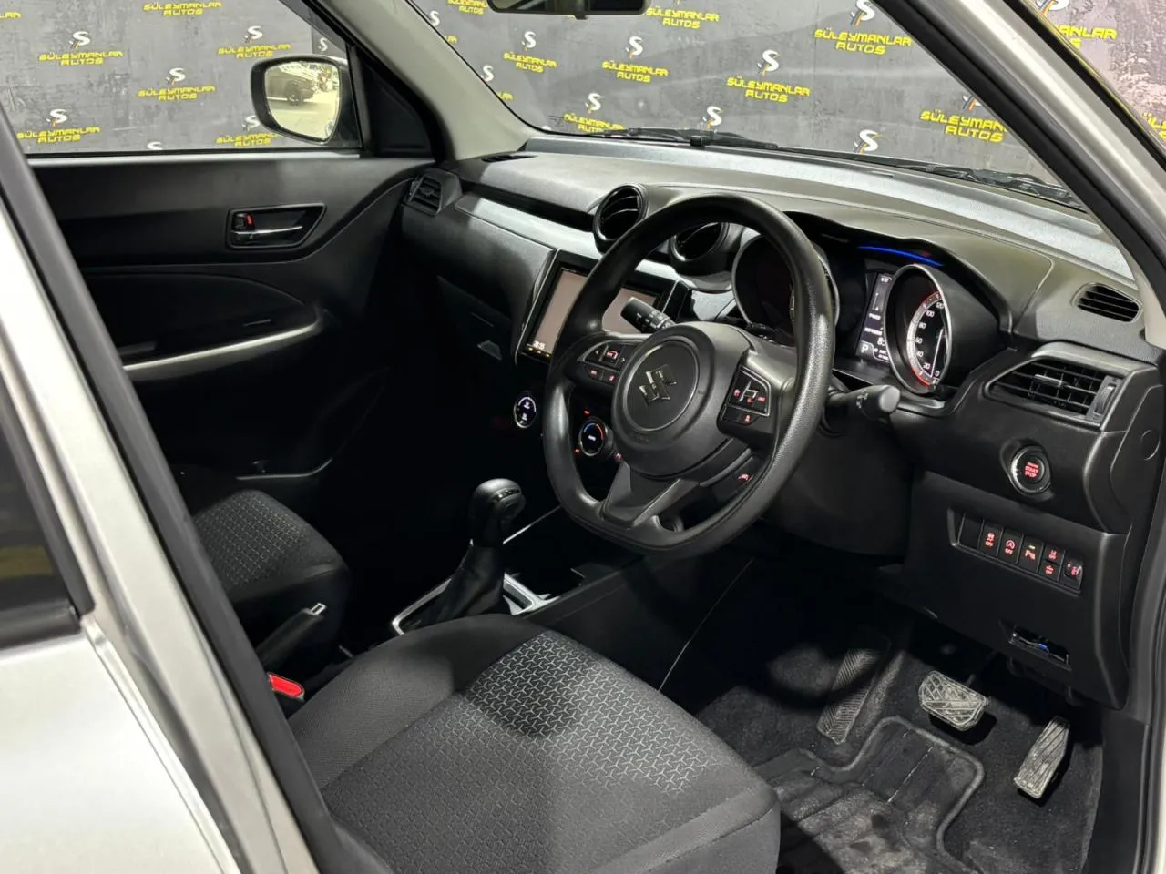2023 Suzuki Swift 1.2 Kıbrıs | KKTC İkinci El Satılık Araba - Thumbnail 6
