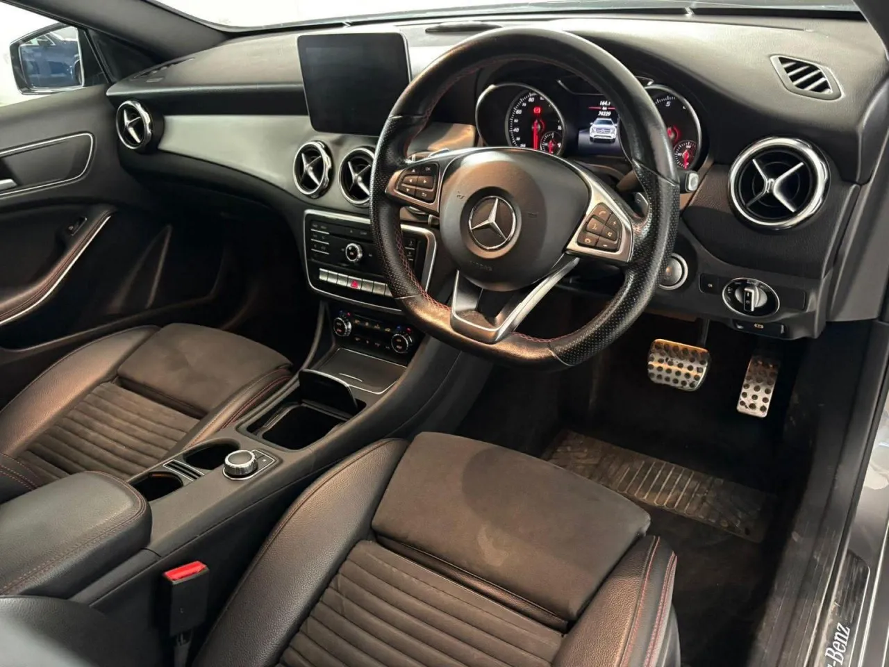 2020 Mercedes - Benz GLA 180 Kıbrıs | KKTC İkinci El Satılık Araba - Thumbnail 7