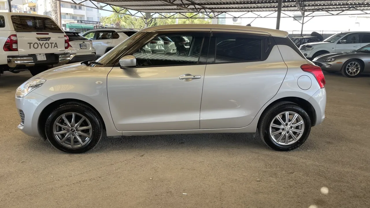 2021 Suzuki Swift 1.2 Kıbrıs | KKTC İkinci El Satılık Araba - Thumbnail 5