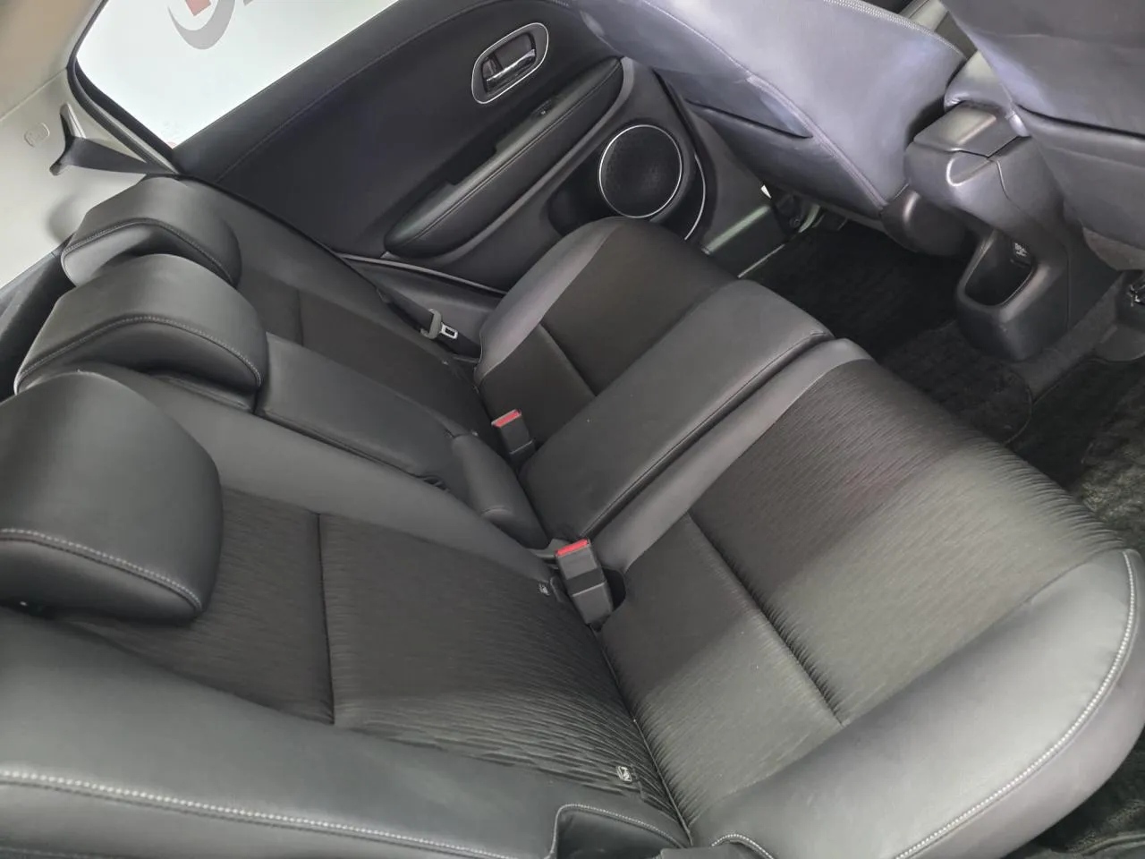 2021 Honda Vezel 1.5 i-VTEC Hybrid Automatic Kıbrıs | KKTC İkinci El Satılık Araba - Thumbnail 6