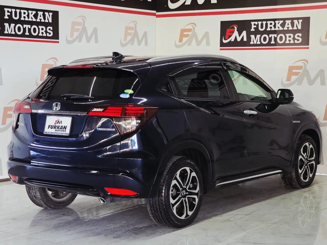 2021 Honda Vezel 1.5 i-VTEC Hybrid Automatic Kıbrıs | KKTC İkinci El Satılık Araba - Thumbnail 6